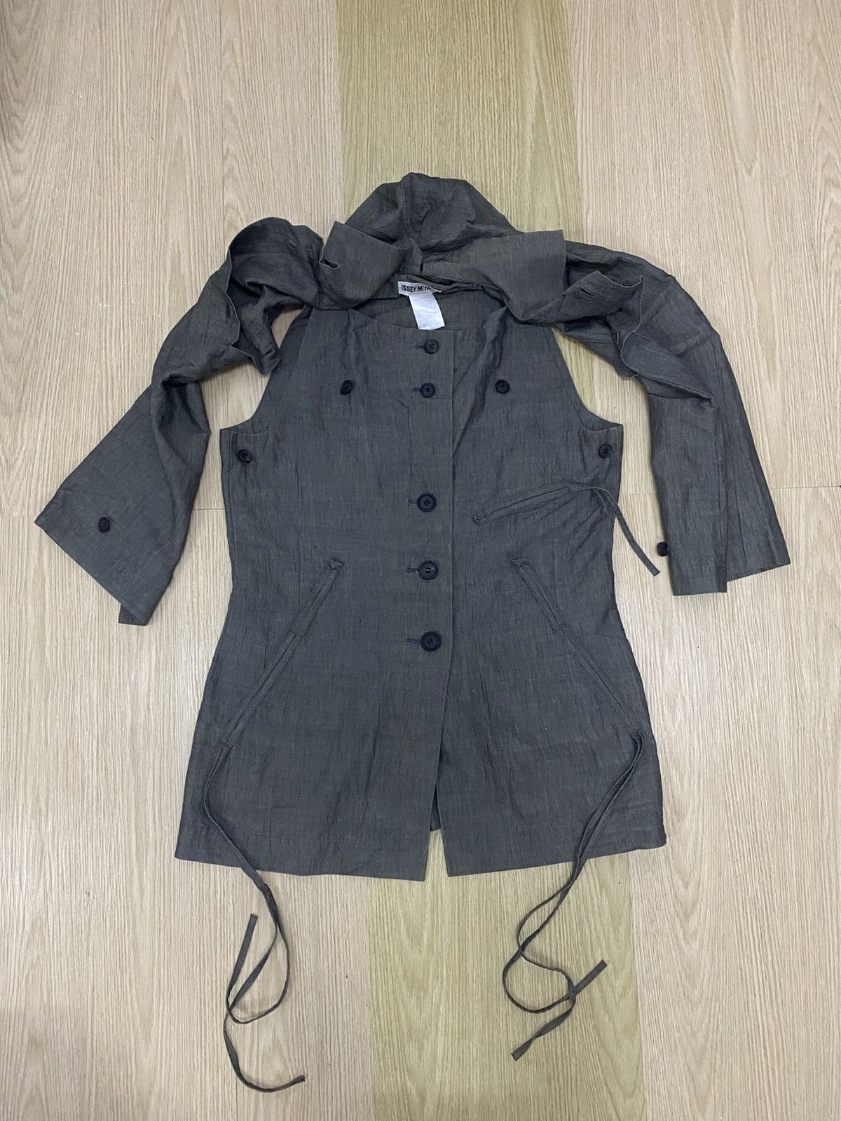 Issey Miyake Issey Miyaki string pocket jacket Size S / US 4 / IT 40 - 2 Thumbnail