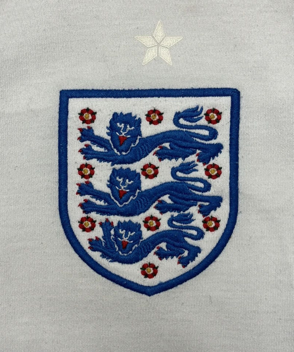 Umbro England 2010 2011 Home Shirt Soccer Jersey Umbro #10 Rooney Size US S / EU 44-46 / 1 - 10 Thumbnail