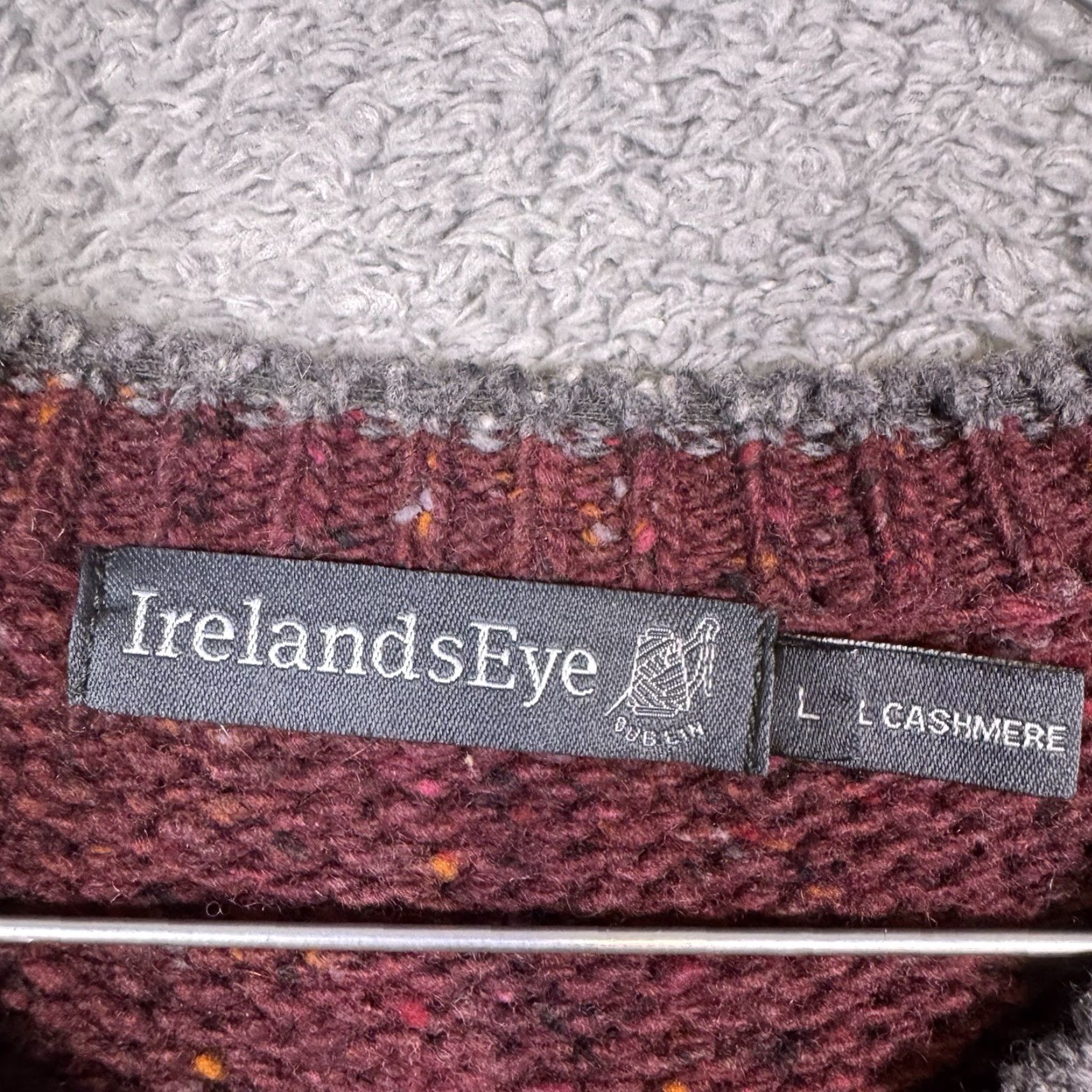Vintage VINTAGE Ireland's Eye Sweater Mens L Fishermans Wool Cashmere Knit V Neck Speckle Dublin Shirt Mens L Red Wool Geometric Knit Pullover Size US L / EU 52-54 / 3 - 5 Thumbnail