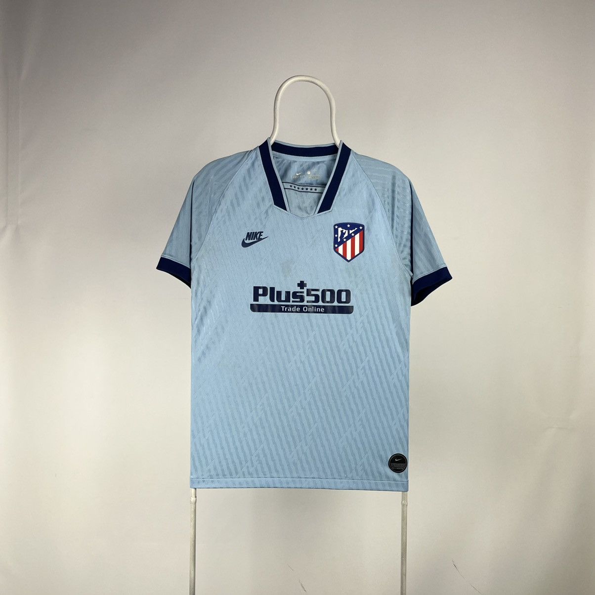 Nike ATLETICO MADRID 2019 2020 THIRD SHIRT FOOTBALL SOCCER NIKE Size US M / EU 48-50 / 2 - 1 Thumbnail