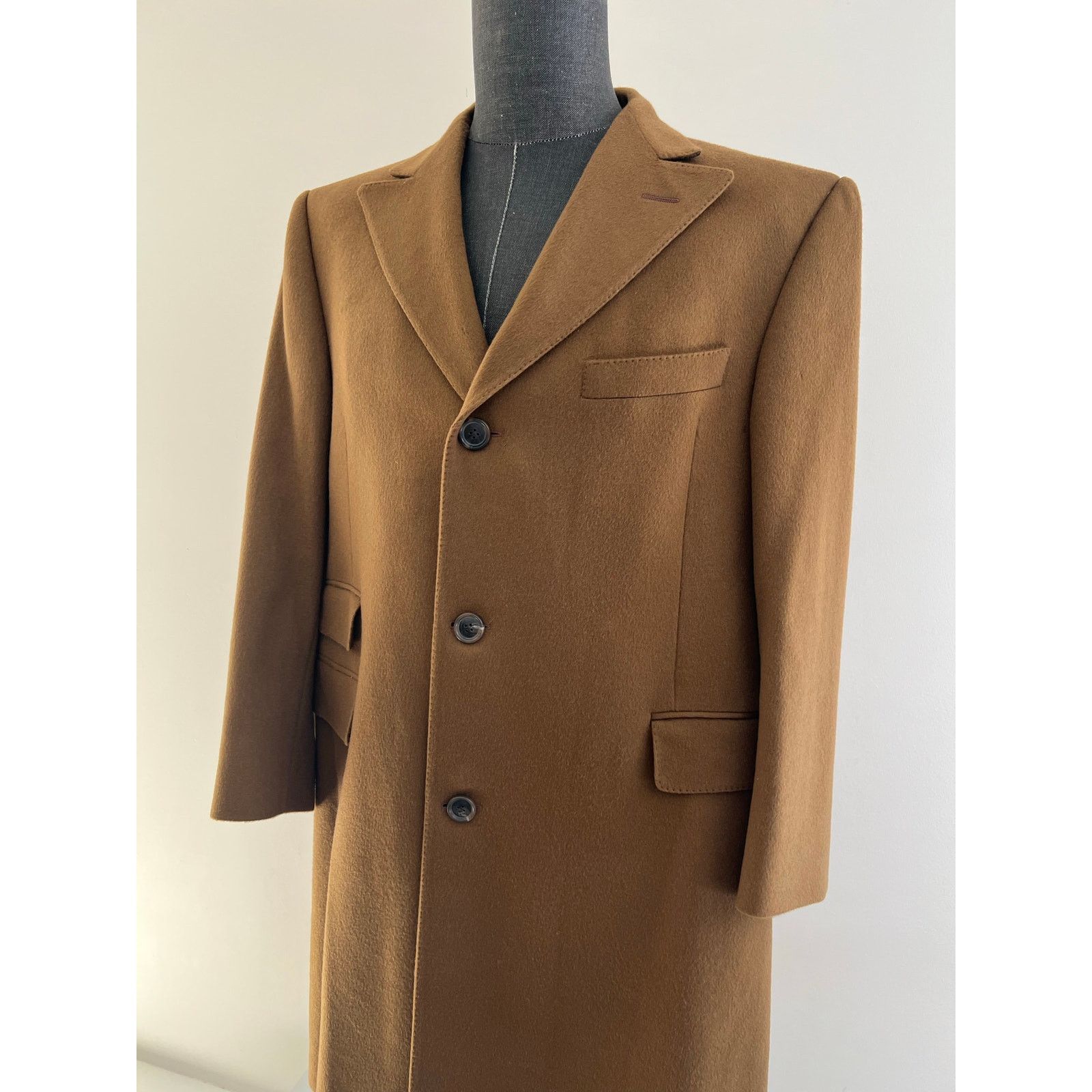 Hickey Freeman Hickey Freeman 3 Button Long Overcoat Vicuña Color Size 40 Size US S / EU 44-46 / 1 - 2 Thumbnail