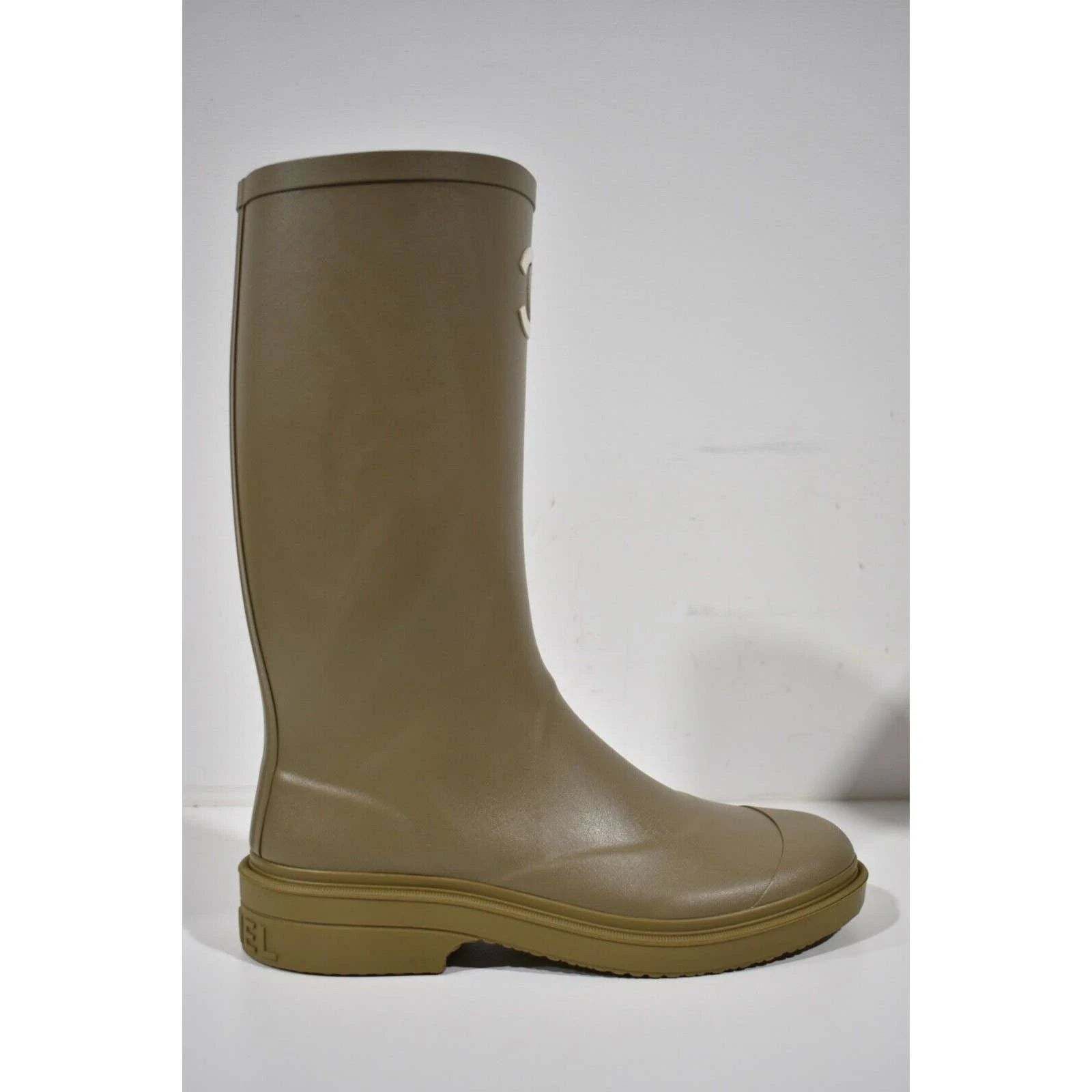 Chanel Chanel 22K Dark Beige White CC Logo High Rubber Rain Boot 40 Size US 10 / IT 40 - 2 Thumbnail