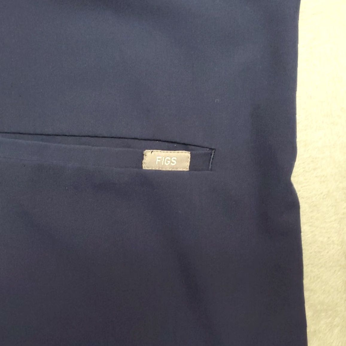 Vintage Figs Scrub Top Womens 2XL Blue Technical Pocket 4 Way Stretch Montana University Medical Shirts Womens blue 2XL Montana University -N/A Size XXL / US 16-18 / IT 52-54 - 2 Thumbnail