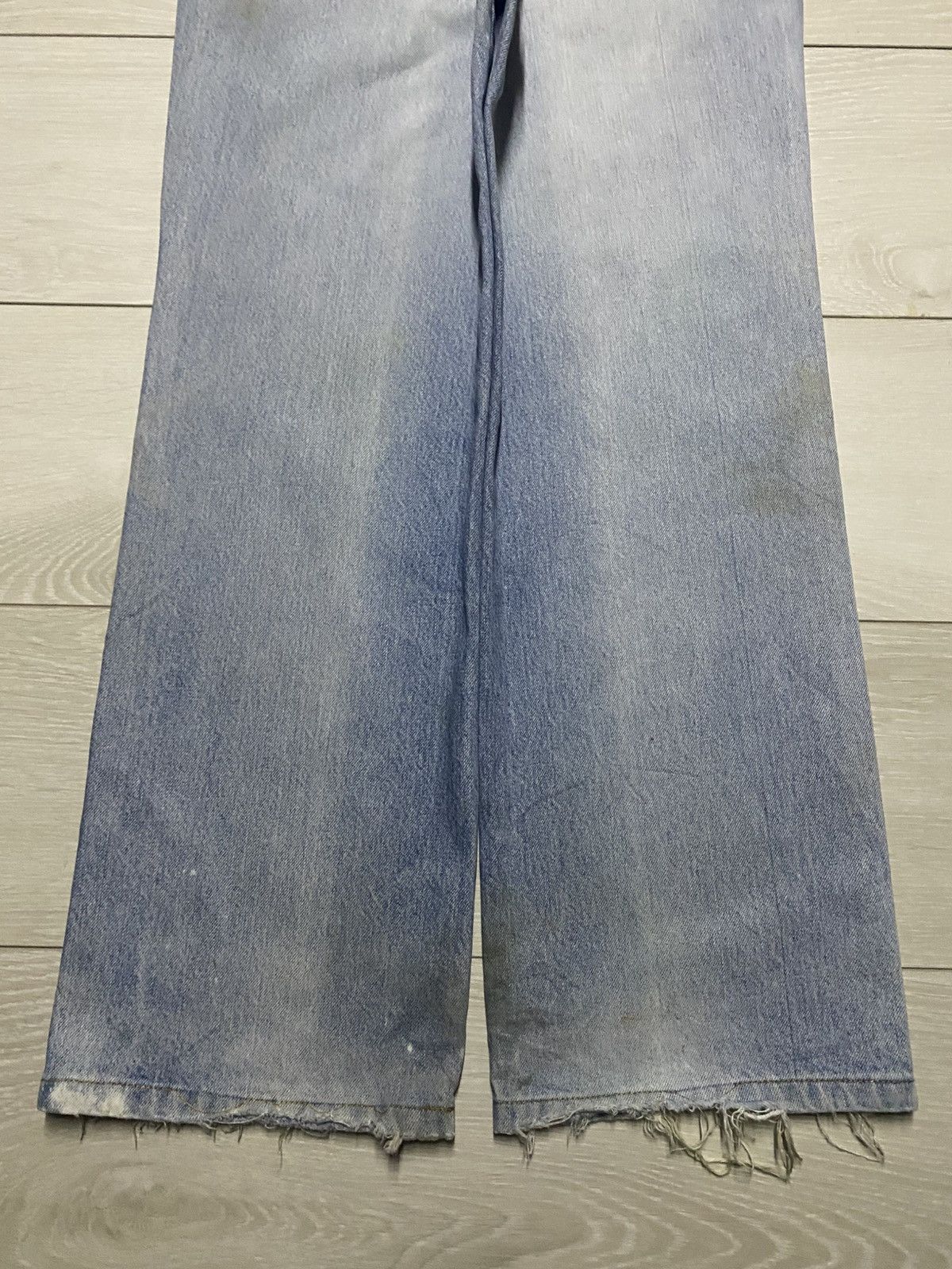 Japanese Brand Vintage Bee Bell Dirty Mud Wash Distressed Baggy Jeans Size US 31 - 6 Thumbnail