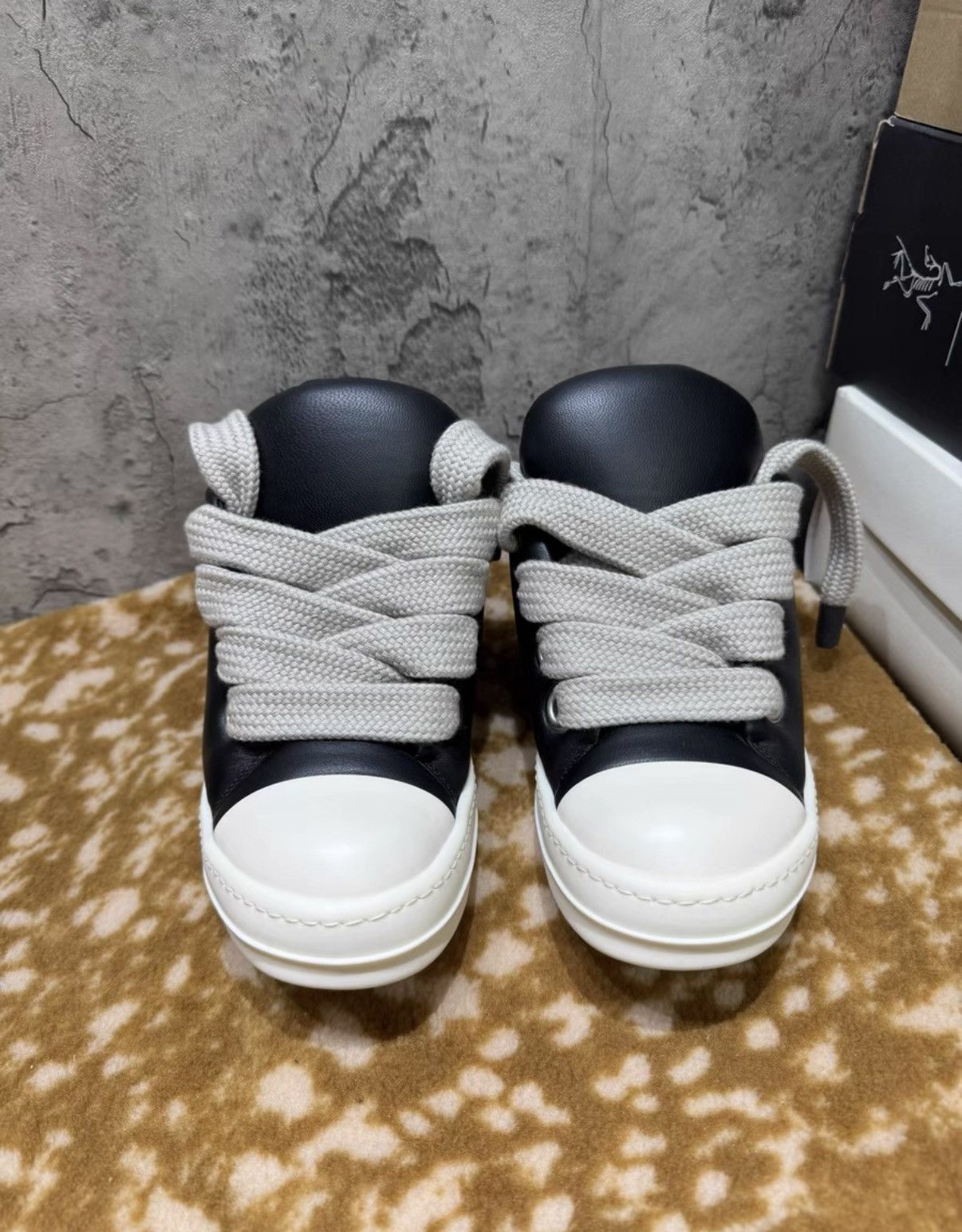Rick Owens Rick Owens Main Line Jumbo Sneakers K37 Size US 5 / IT 35 - 7 Thumbnail