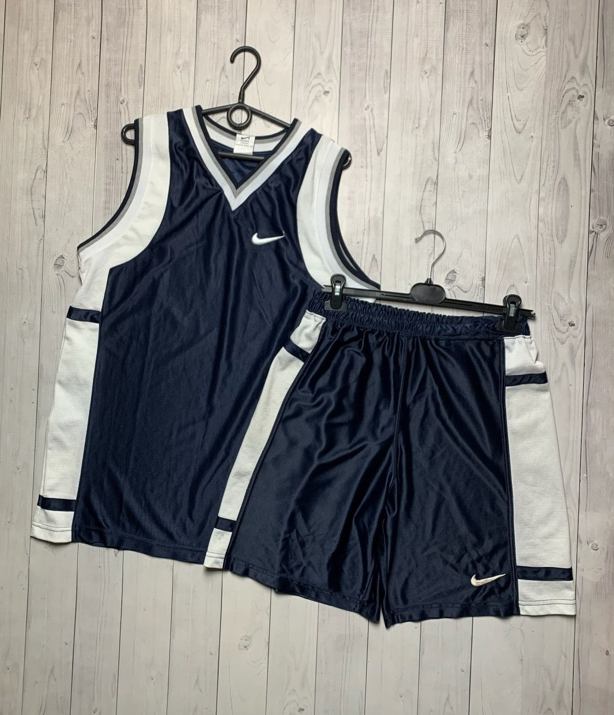 Nike × Vintage Vintage Nike Basketball jersey + shorts rare training XL Size US XL / EU 56 / 4 - 1 Thumbnail