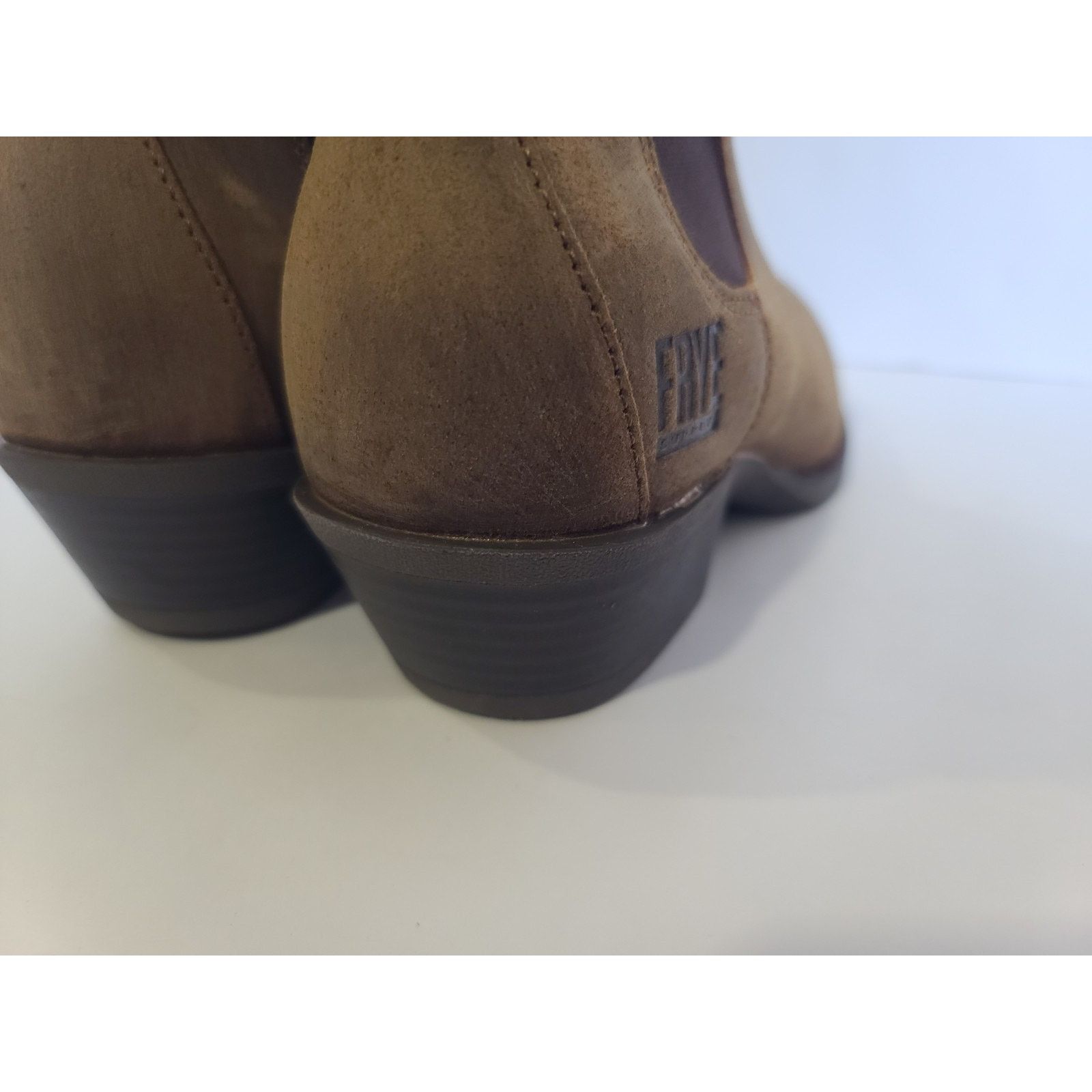 Frye Frye Womens Brown Leather Steel Toe Chelsea Booties US 7.5M Size US 7.5 / IT 37.5 - 9 Thumbnail