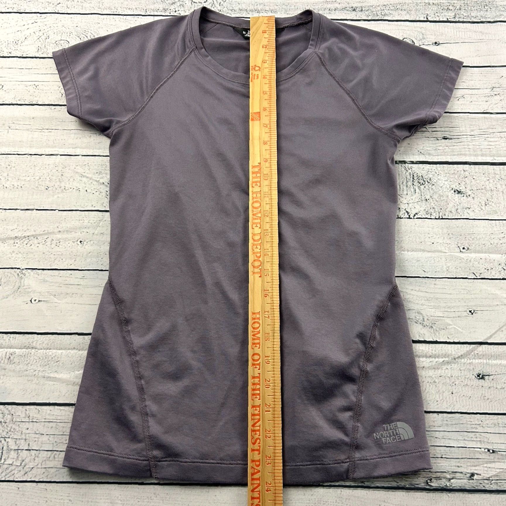 The North Face The North Face T-Shirt Women XS Short Sleeve Purple Activewear (Shirt) Womens XS Purple The North Face Short Sleeve T Shirt Women XS Purple Size XS / US 0-2 / IT 36-38 - 4 Thumbnail