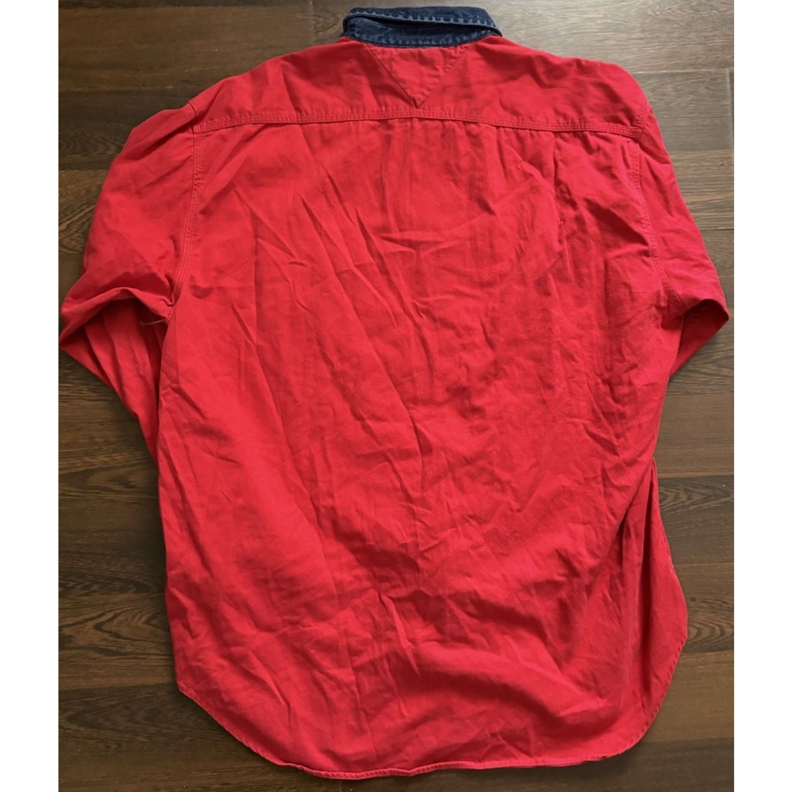 Tommy Hilfiger THF Mens Shirt L Red Vintage 90's Denim Collar Metal Buttons Size US L / EU 52-54 / 3 - 2 Thumbnail