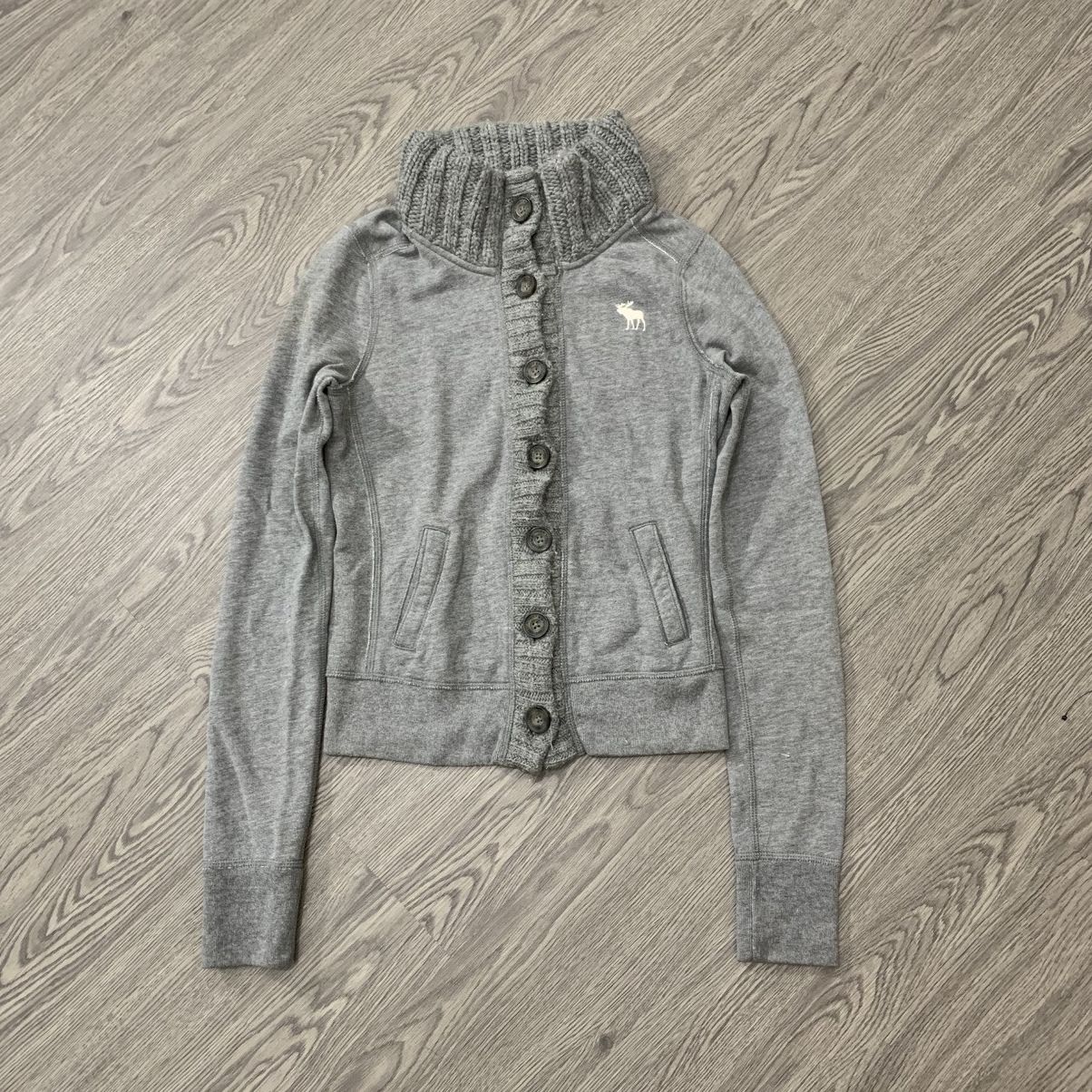 20471120 Vintage Abercrombie and Fitch gray sweater cardigan Size US S / EU 44-46 / 1 - 1 Thumbnail