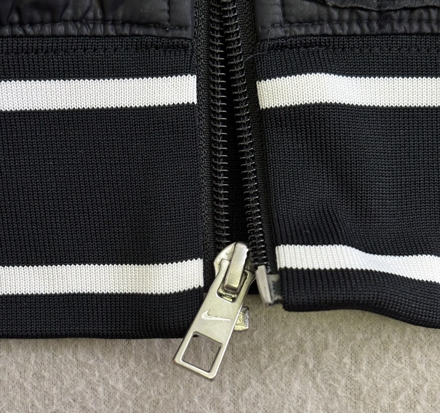 Nike Nike Black jacket size M Size US M / EU 48-50 / 2 - 16 Thumbnail