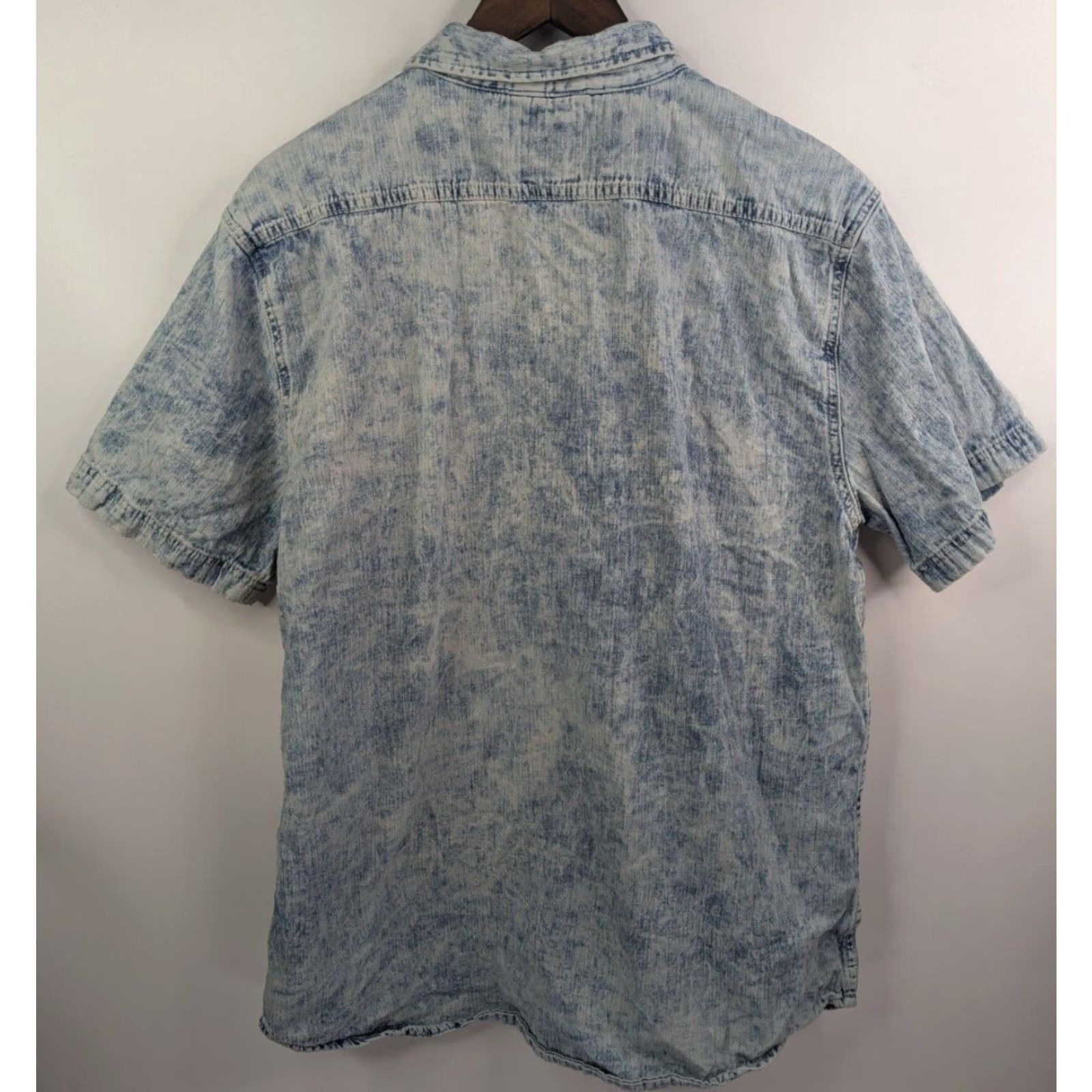 Levi's Levis Button-Up Denim Shirt Mens XL Blue Short Sleeve Stonewashed Bleached Cotton Casual Travel Size US XL / EU 56 / 4 - 2 Thumbnail