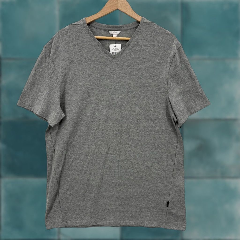 Calvin Klein Calvin Klein Shirt Mens Medium Gray Cotton V-Neck Short Sleeve Soft Tee Classic Size US M / EU 48-50 / 2 - 1 Thumbnail