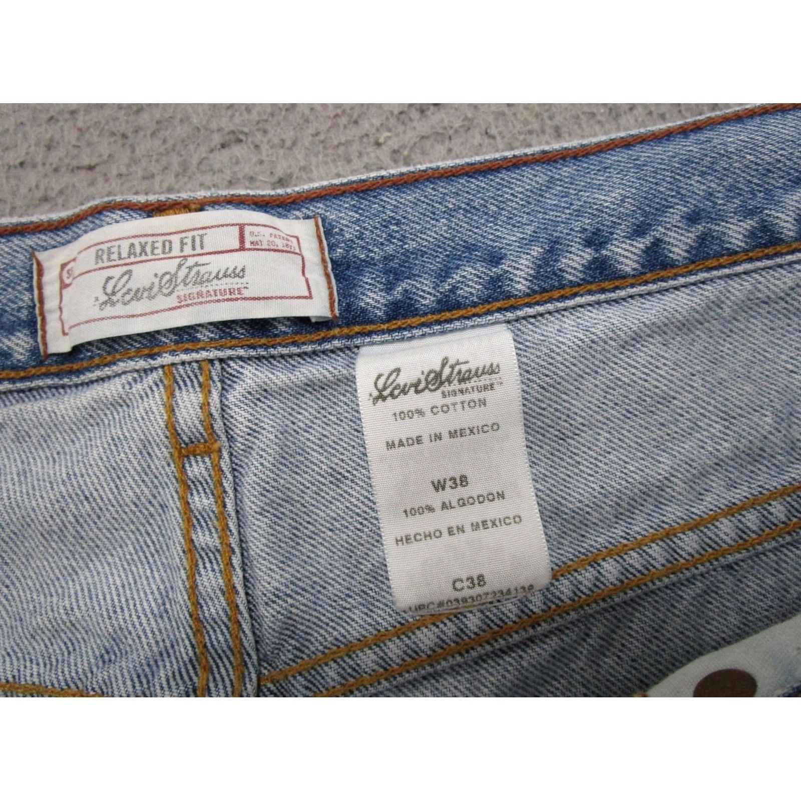 Levi's VTG Levi's Signature Relaxed Fit Bermuda Denim Short Blue 5-Pocket 38 Mens Summer Vintage 90s Baggy Jorts Size US 38 / EU 54 - 2 Thumbnail
