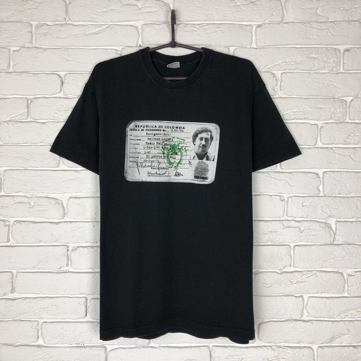 Vintage Pablo Escobar promo tee t shirt Size US L / EU 52-54 / 3 - 1 Thumbnail