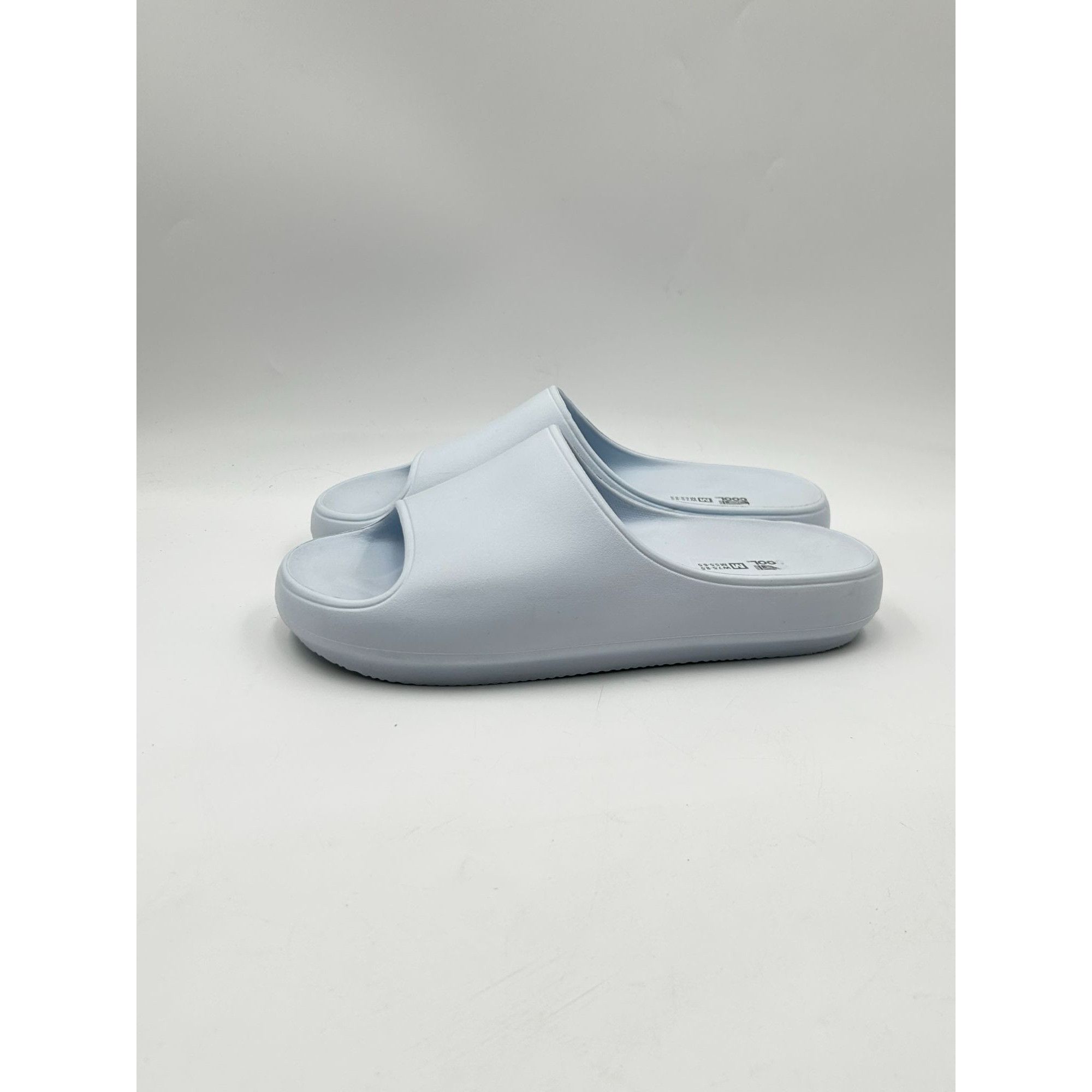 Other 32 Degrees COOL Slides Medium W 7.5-8.5 M 5.5-6.5 Light Blue Size US 7.5 / IT 37.5 - 4 Thumbnail