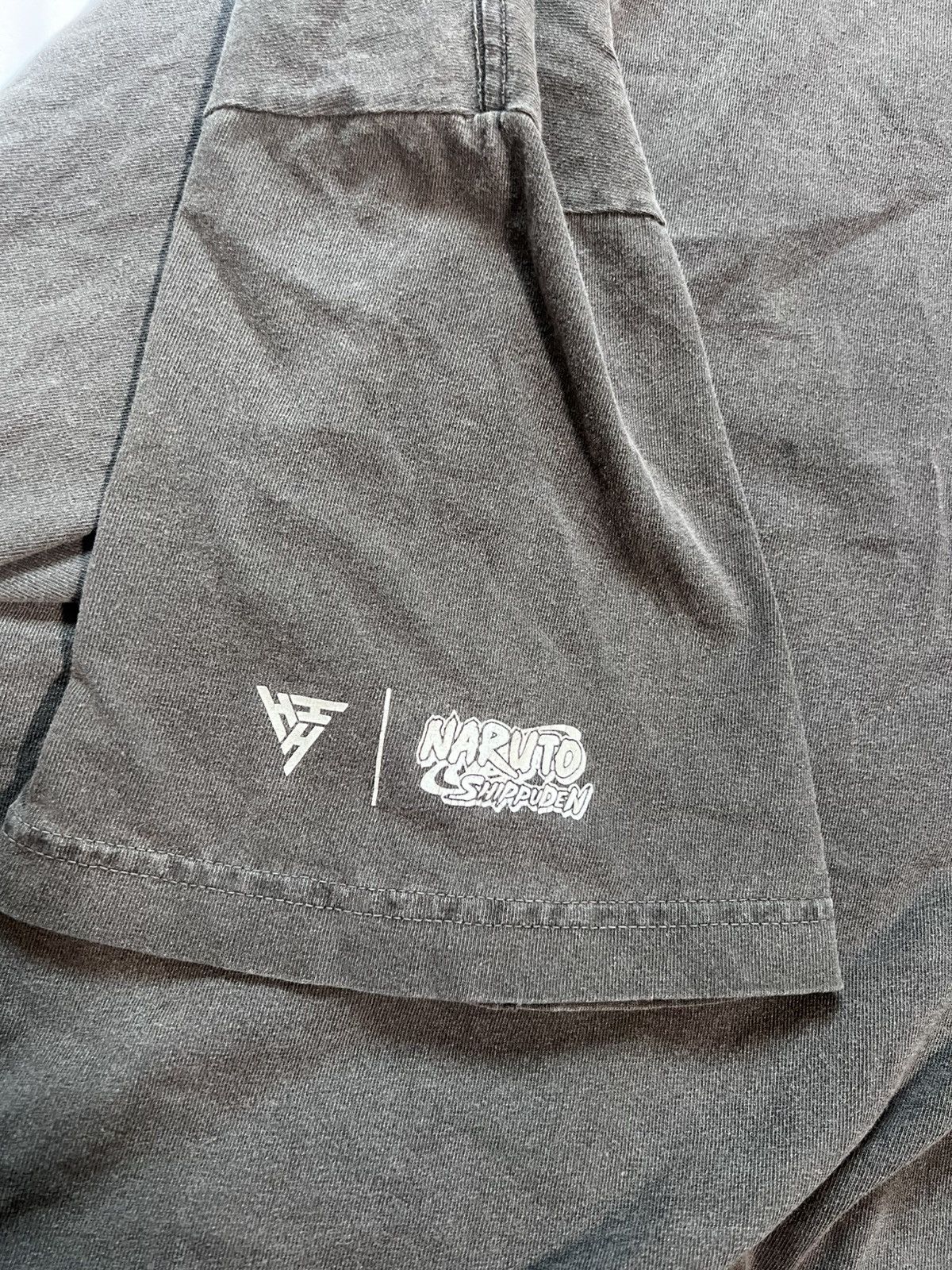 Hypland Hypland x Naruto- Uchiha clan tee Size US XXL / EU 58 / 5 - 5 Thumbnail