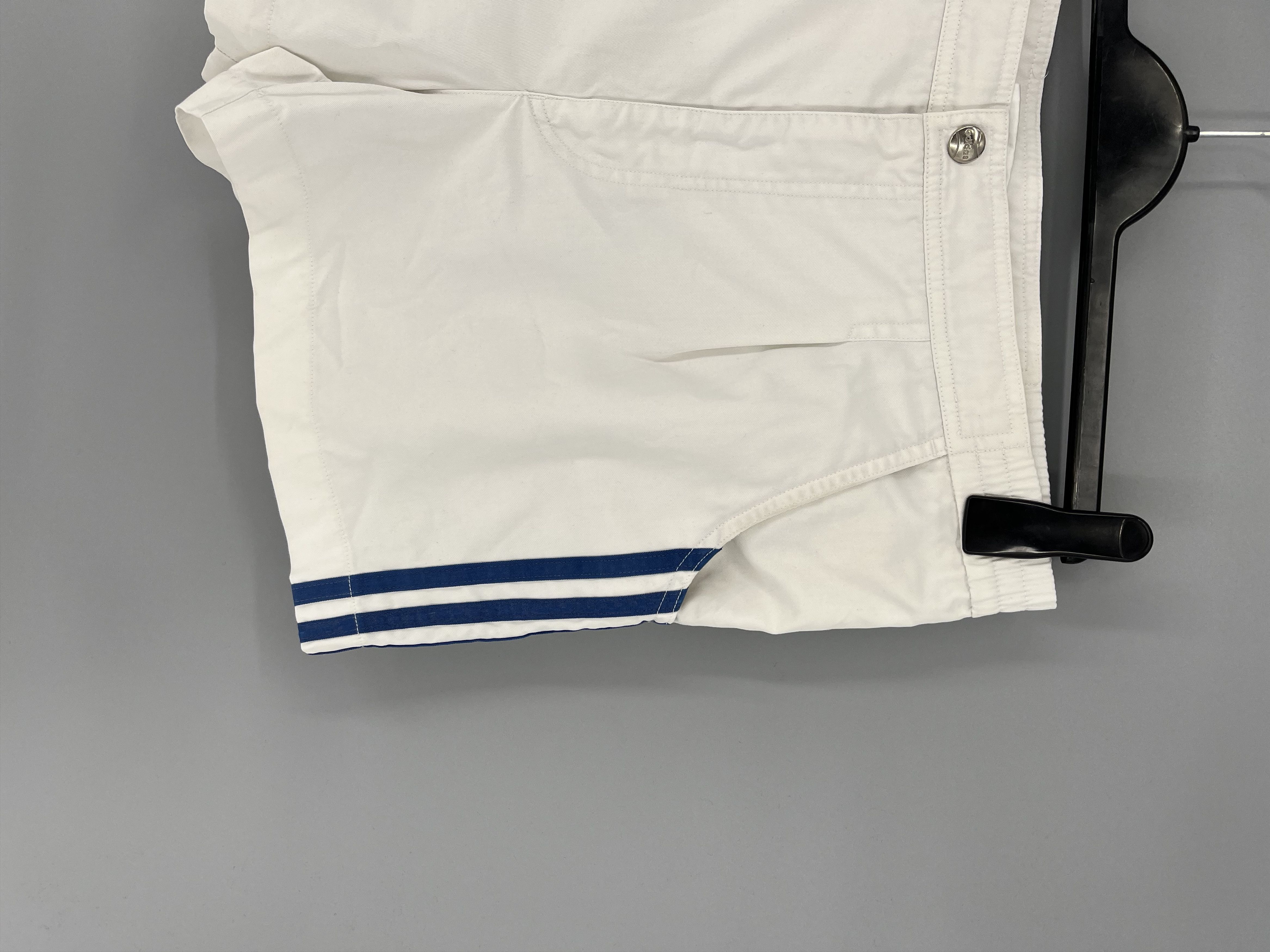 Adidas 90s Vintage Adidas Black Nylon Mini Logo Shorts Travis Style Size US 34 / EU 50 - 4 Thumbnail