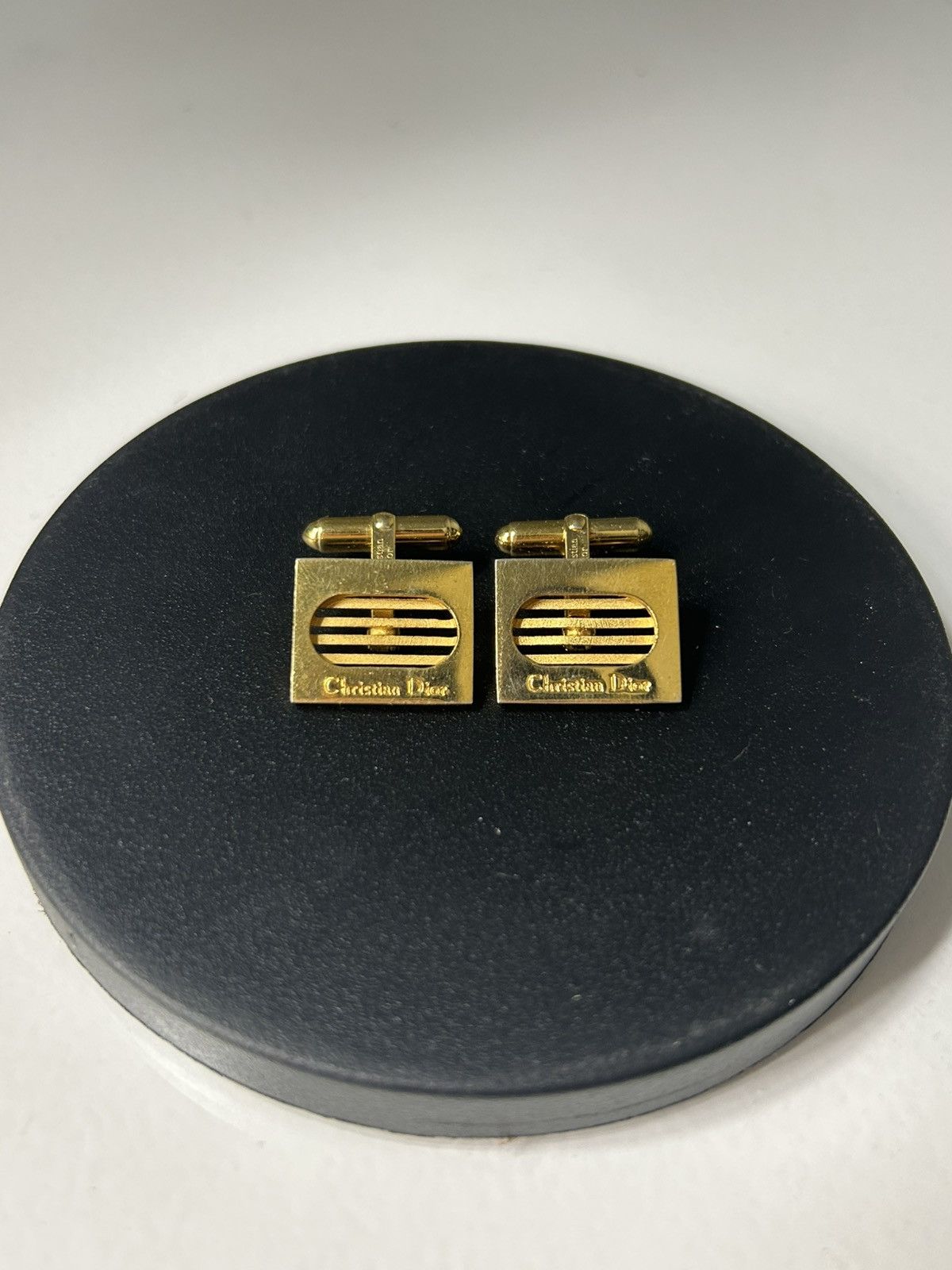 Dior Vintage Christian Dior Gold Tone Cufflinks Set Size ONE SIZE - 2 Thumbnail