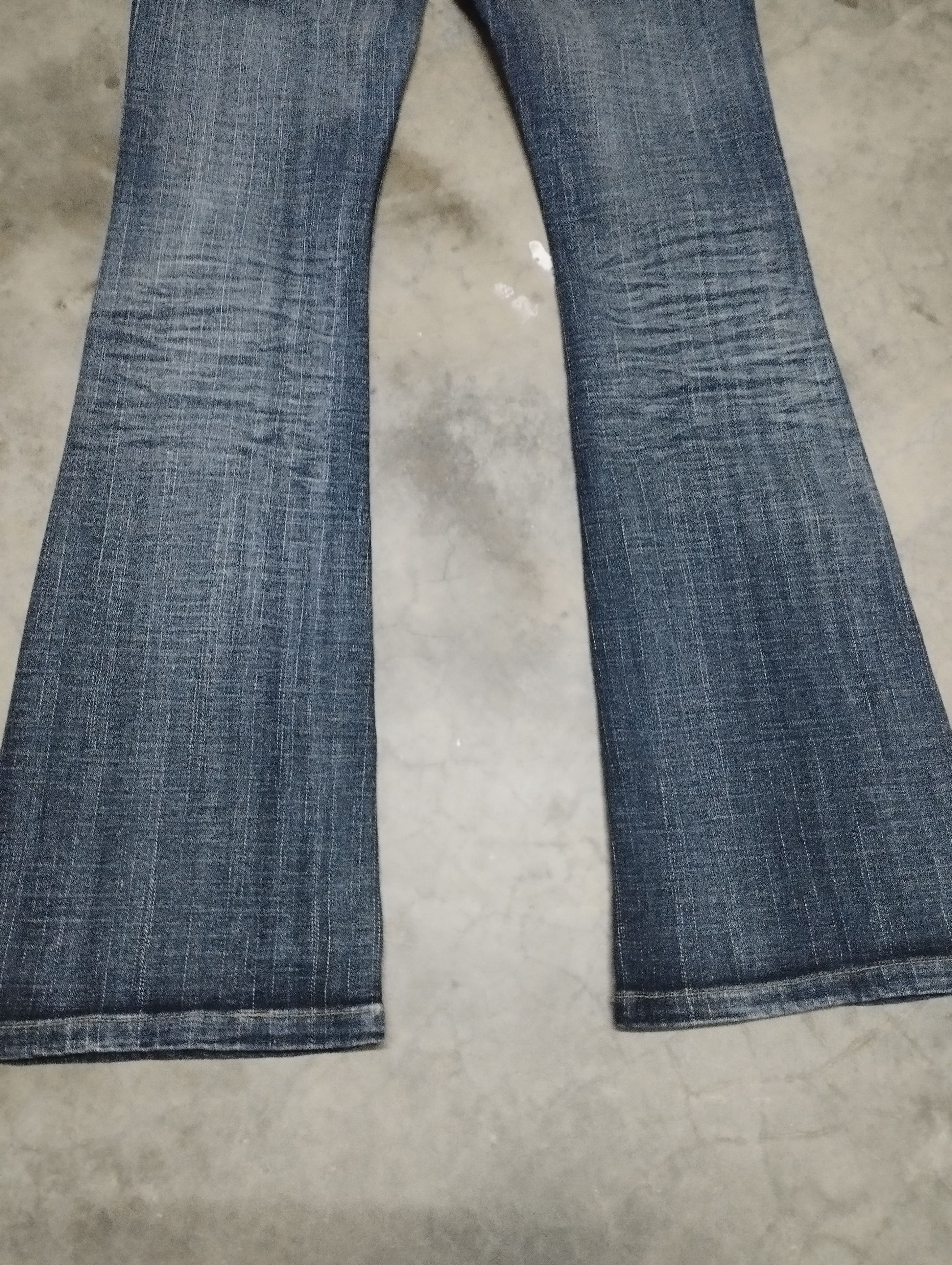 Tornado Mart Flare Jeans BCBG Stone Wash Stretch Bootcut Jeans Size US 27 - 6 Thumbnail