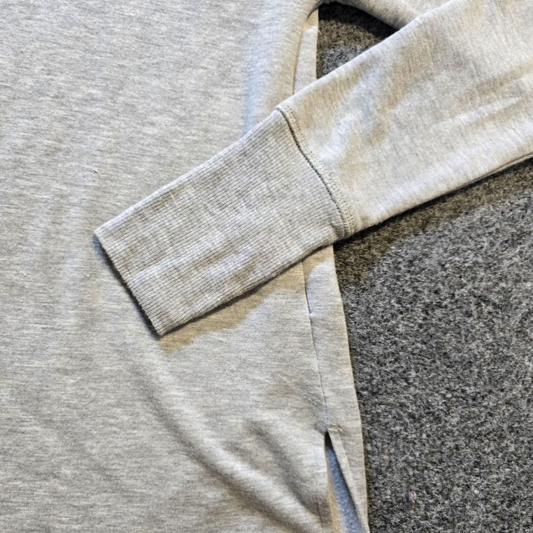 Athleta Athleta Sweater Women XS Gray Knit Long Sleeve Round Neck Casual Basic Pullover Lightweight Size XS / US 0-2 / IT 36-38 - 3 Thumbnail