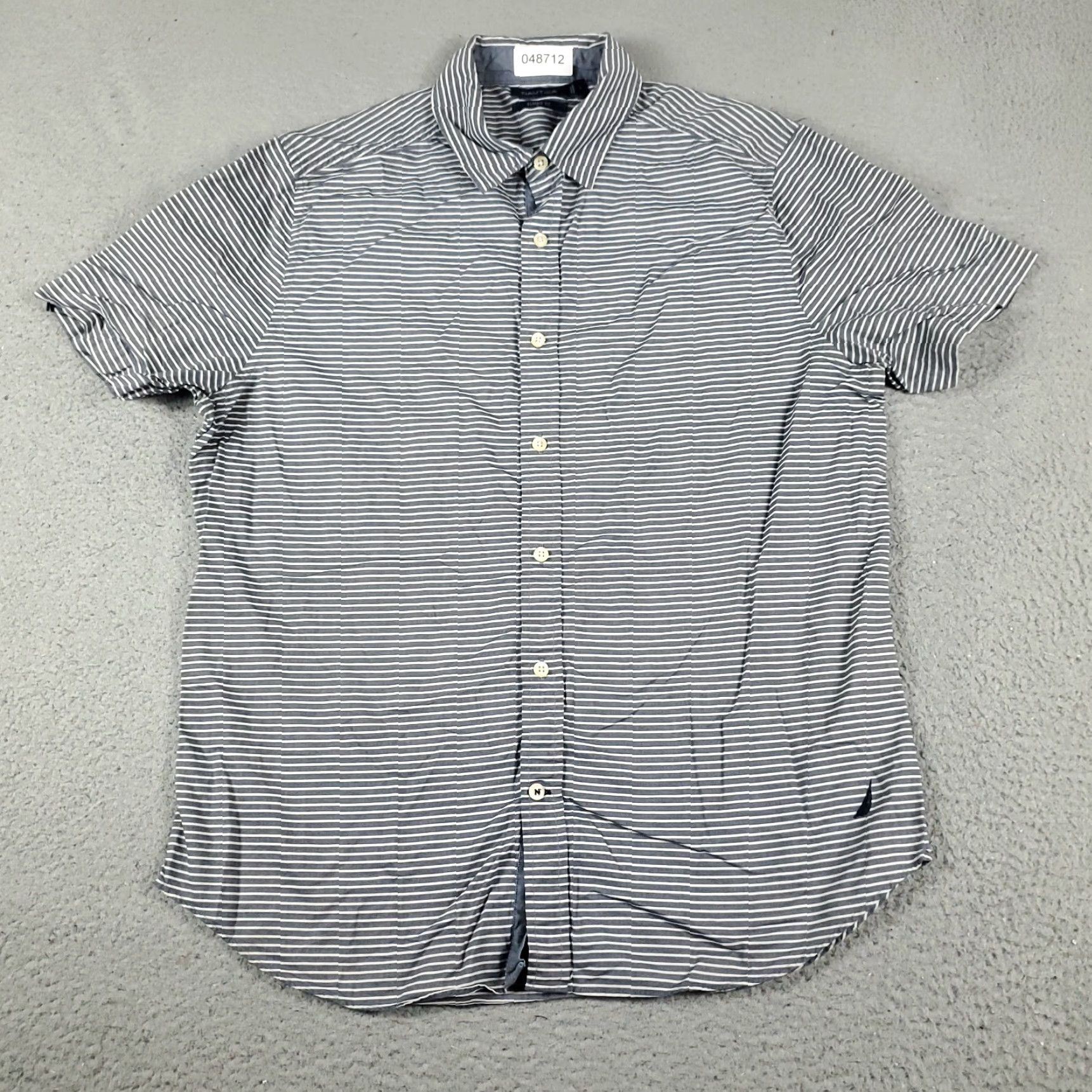 Nautica VINTAGE Nautica Shirt Mens Large Blue Striped Casual Button Up Short Sleeve Cotton Summer Classic Size US L / EU 52-54 / 3 - 2 Thumbnail