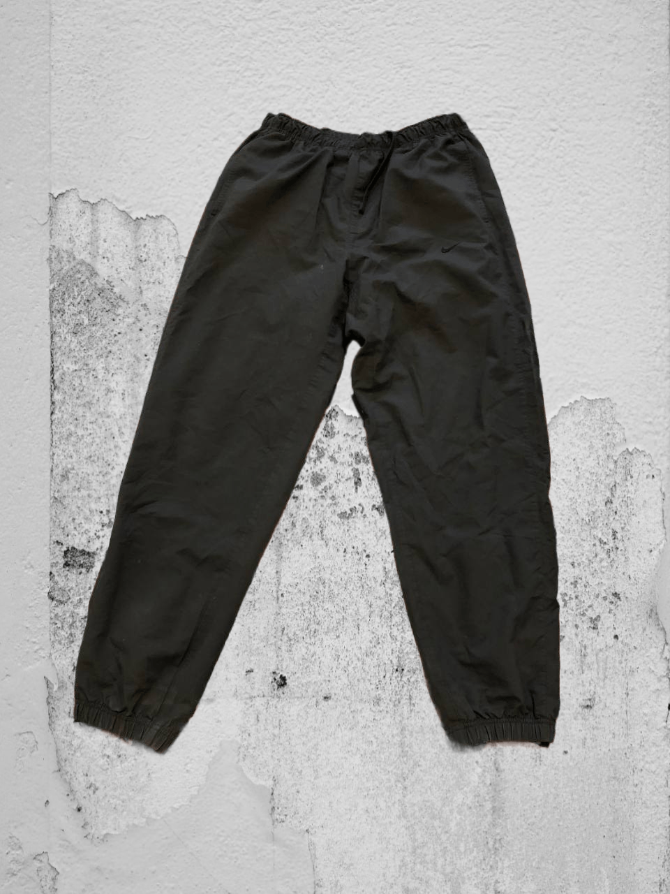 Nike Vintage Casual Pants streetwear Nike black logo Y2K Size US 34 / EU 50 - 1 Thumbnail