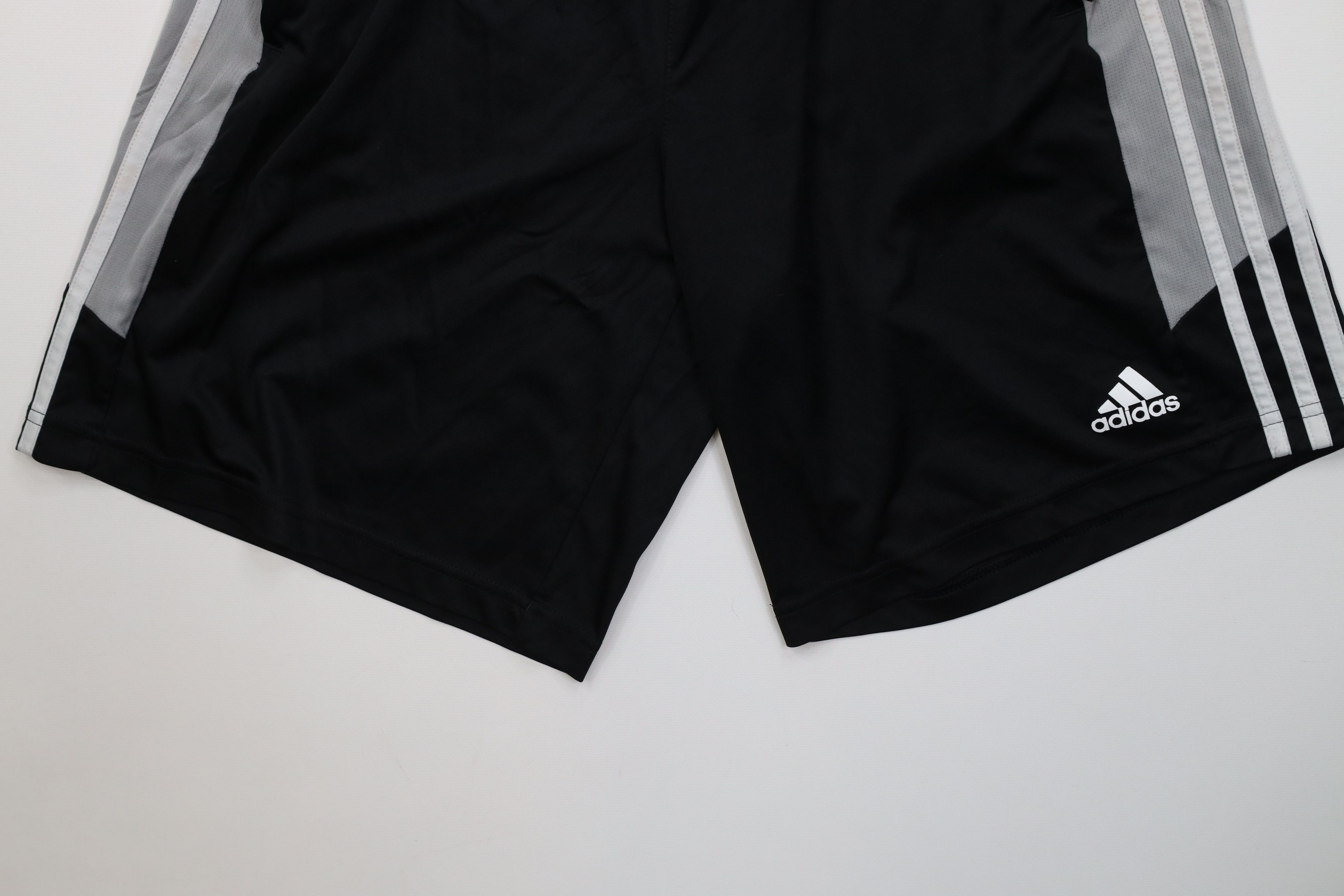 Adidas Y2K Adidas Spell Striped Running Jogging Soccer Shorts Black Size US 32 / EU 48 - 4 Thumbnail