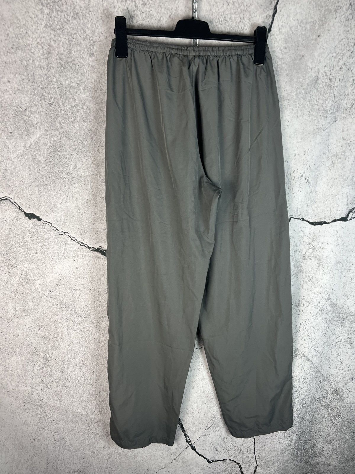 Nike Vintage Nike Mini Swoosh Track Baggy Gorpcore Drill Size US 34 / EU 50 - 2 Thumbnail