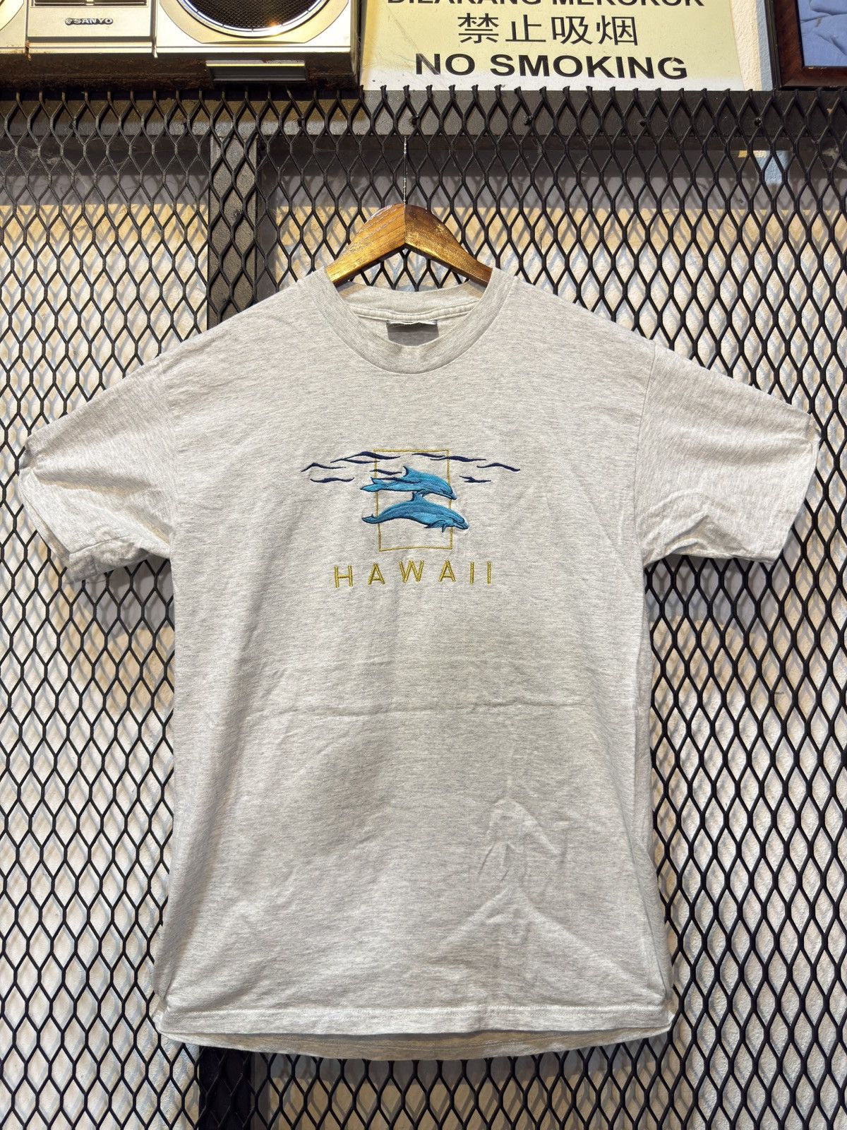 Lee Lee Made In USA Vintage T Shirt Hawai Dolphin Rare Size US M / EU 48-50 / 2 - 1 Thumbnail