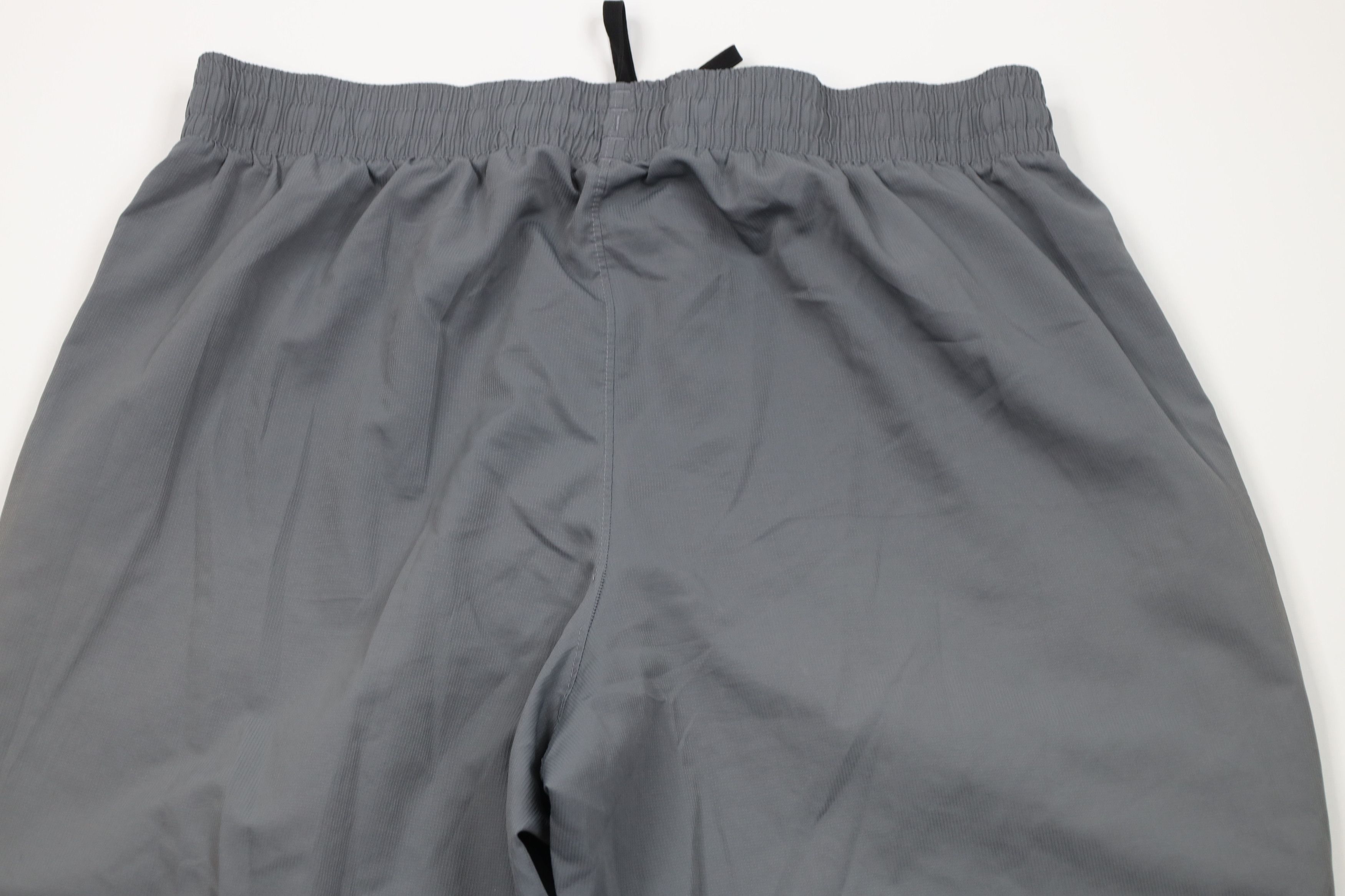 Under Armour Under Armour HeatGear Loose Wide Leg Windbreaker Pants Gray Size US 40 / EU 56 - 12 Thumbnail