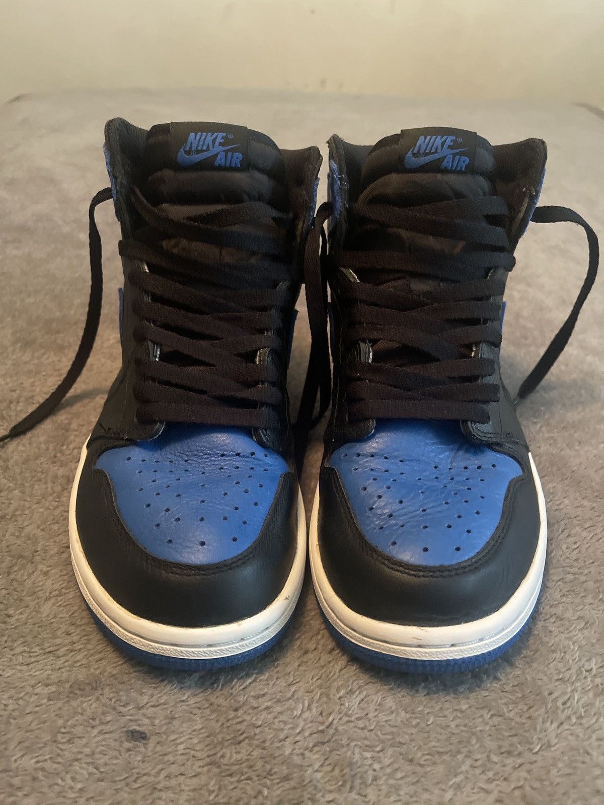 Jordan Brand × Nike Air Jordan 1 High Royal 2017 Size US 8.5 / EU 41-42 - 3 Thumbnail