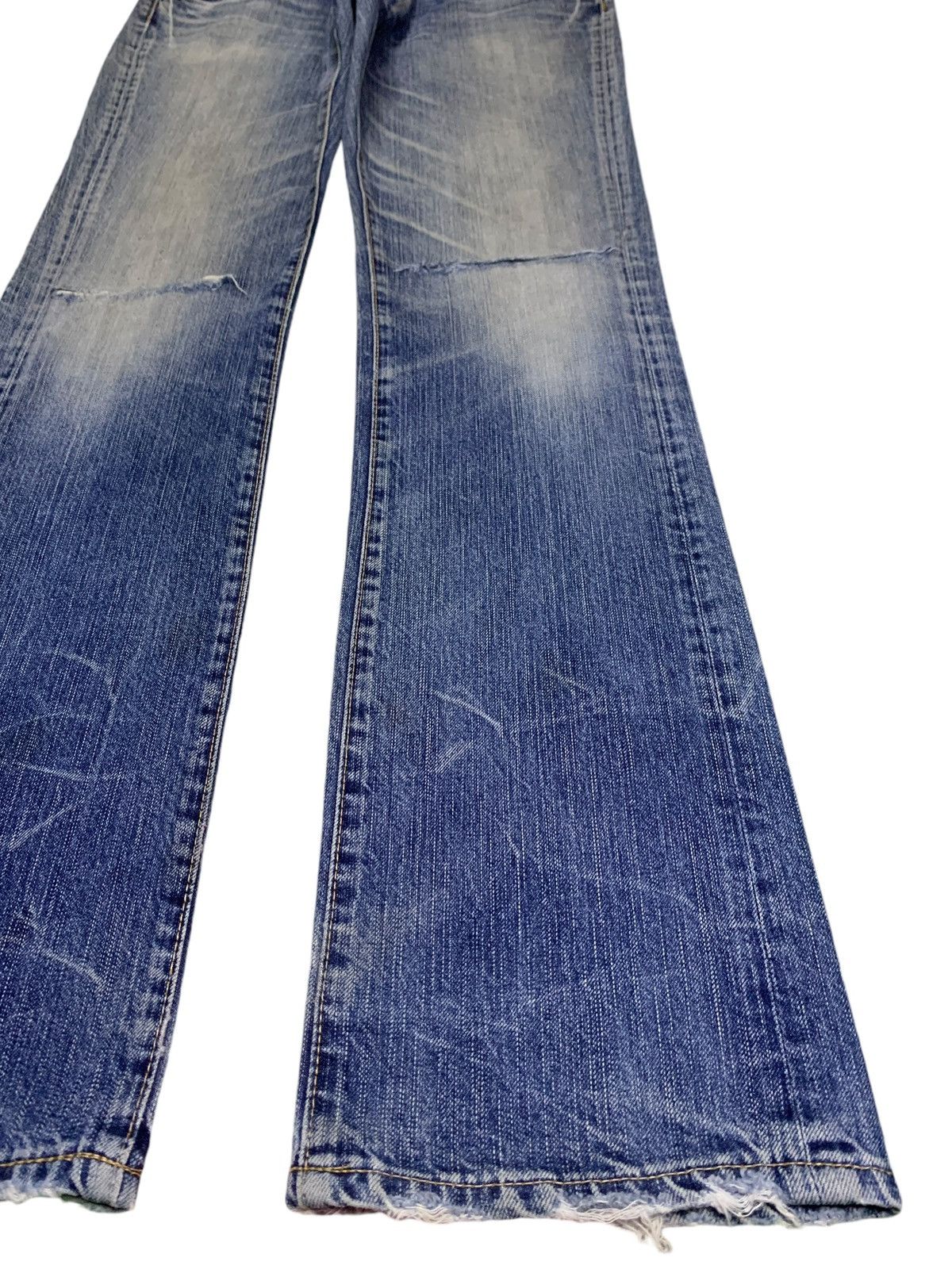 Japanese Brand Vintage Blue Way Faded Wash Distressed Bootcut Jeans Size US 33 - 7 Thumbnail