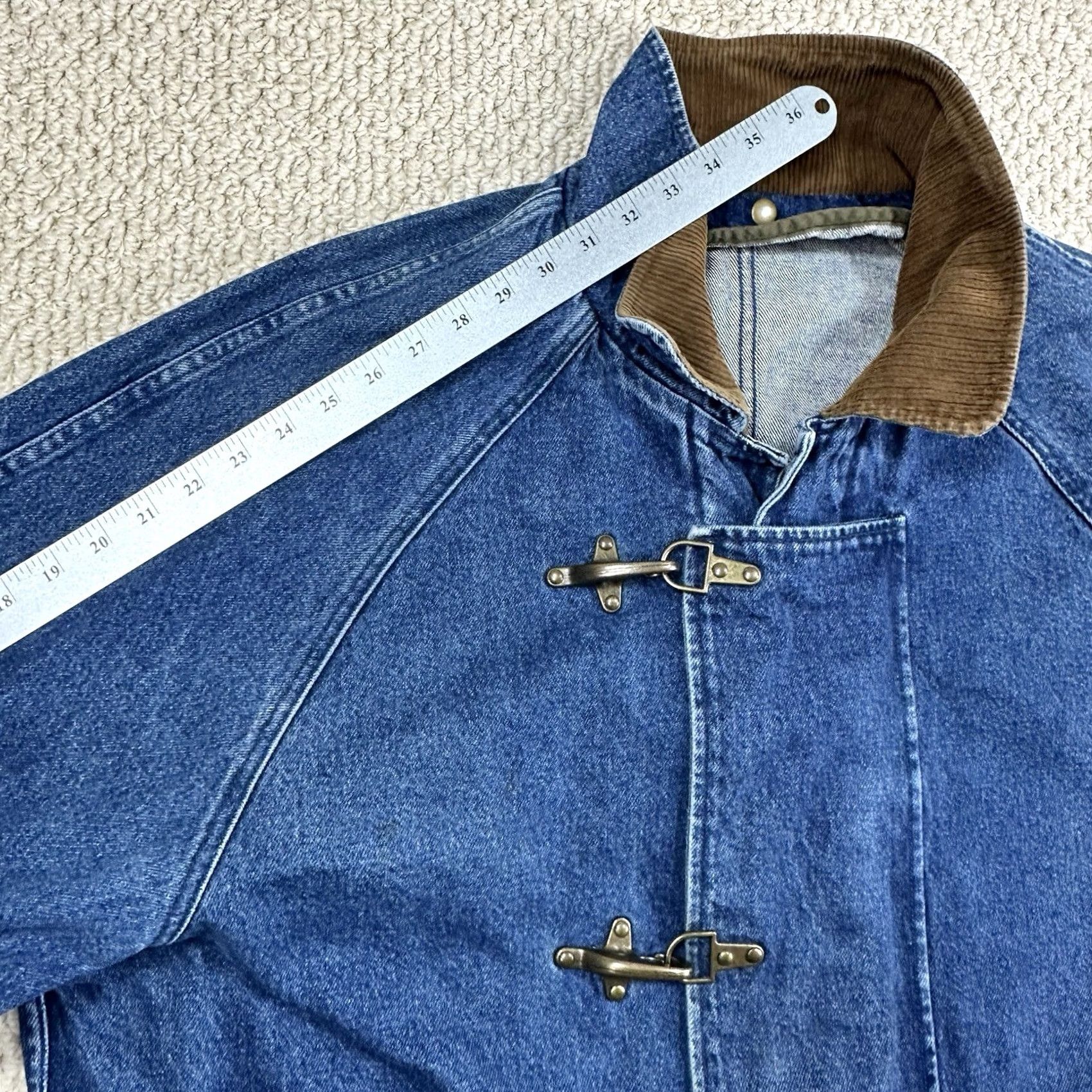Gap VINTAGE Gap Denim Jacket Oversized Fit Blue 90s Jacket Mens L Blue Denim Jacket with Snap Closure Outer Shell Only Size US L / EU 52-54 / 3 - 7 Thumbnail