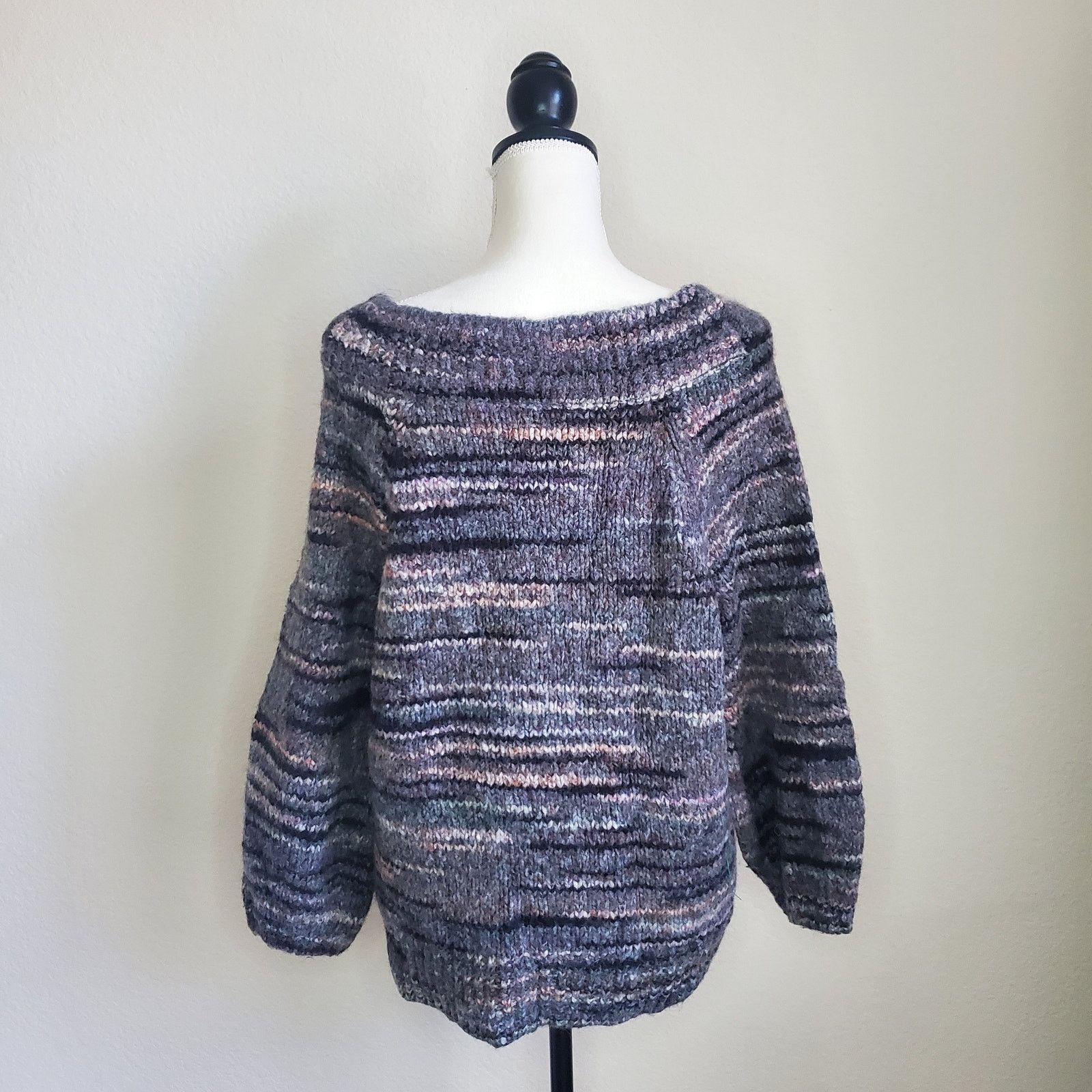 Express Express Gray Striped Sweater Small Petite Size S / US 4 / IT 40 - 3 Thumbnail