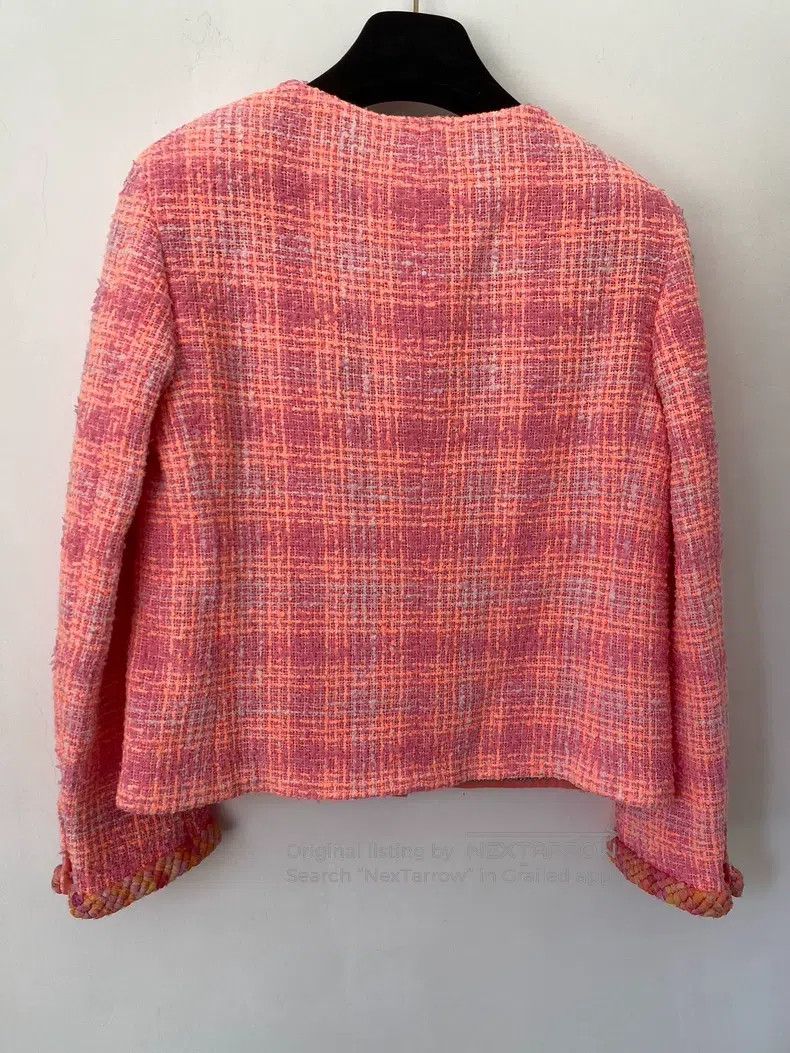 Chanel Chanel Pink orange tweed two-pocket round-neck jacket Size XS / US 0-2 / IT 36-38 - 2 Thumbnail
