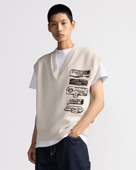 Dior o1w1db11025 513M66 Archives Labels Sweater Vest in White Size US S / EU 44-46 / 1 - 3 Thumbnail