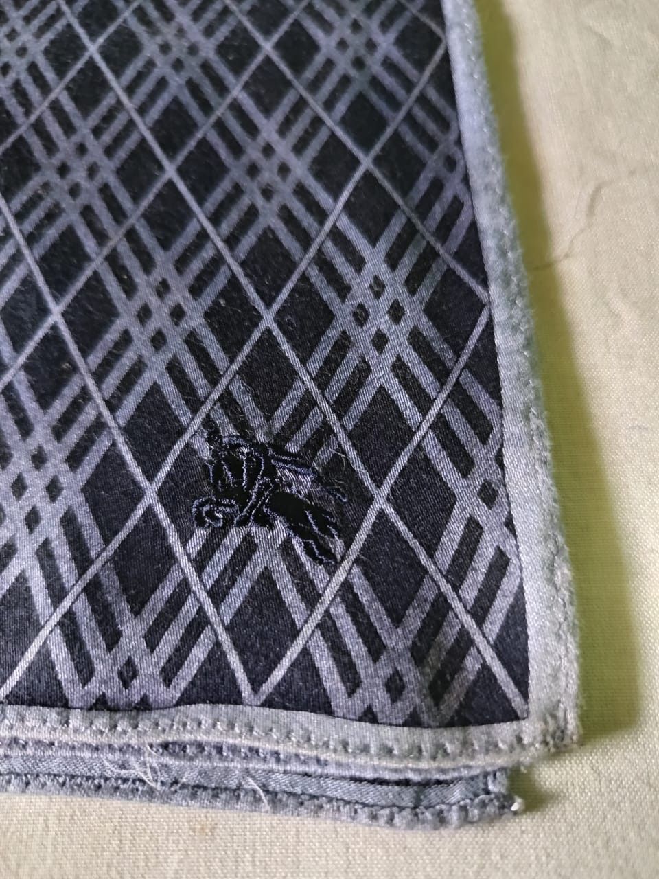 Burberry Burberry Handkerchief Size ONE SIZE - 3 Thumbnail