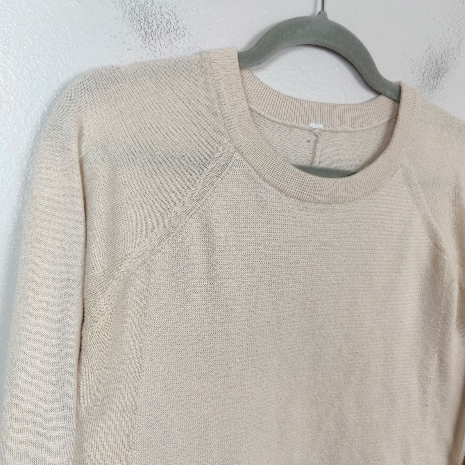 Lululemon Lululemon Sit In Lotus Sweater Womens 8 Heathered Ivory Size M / US 6-8 / IT 42-44 - 2 Thumbnail