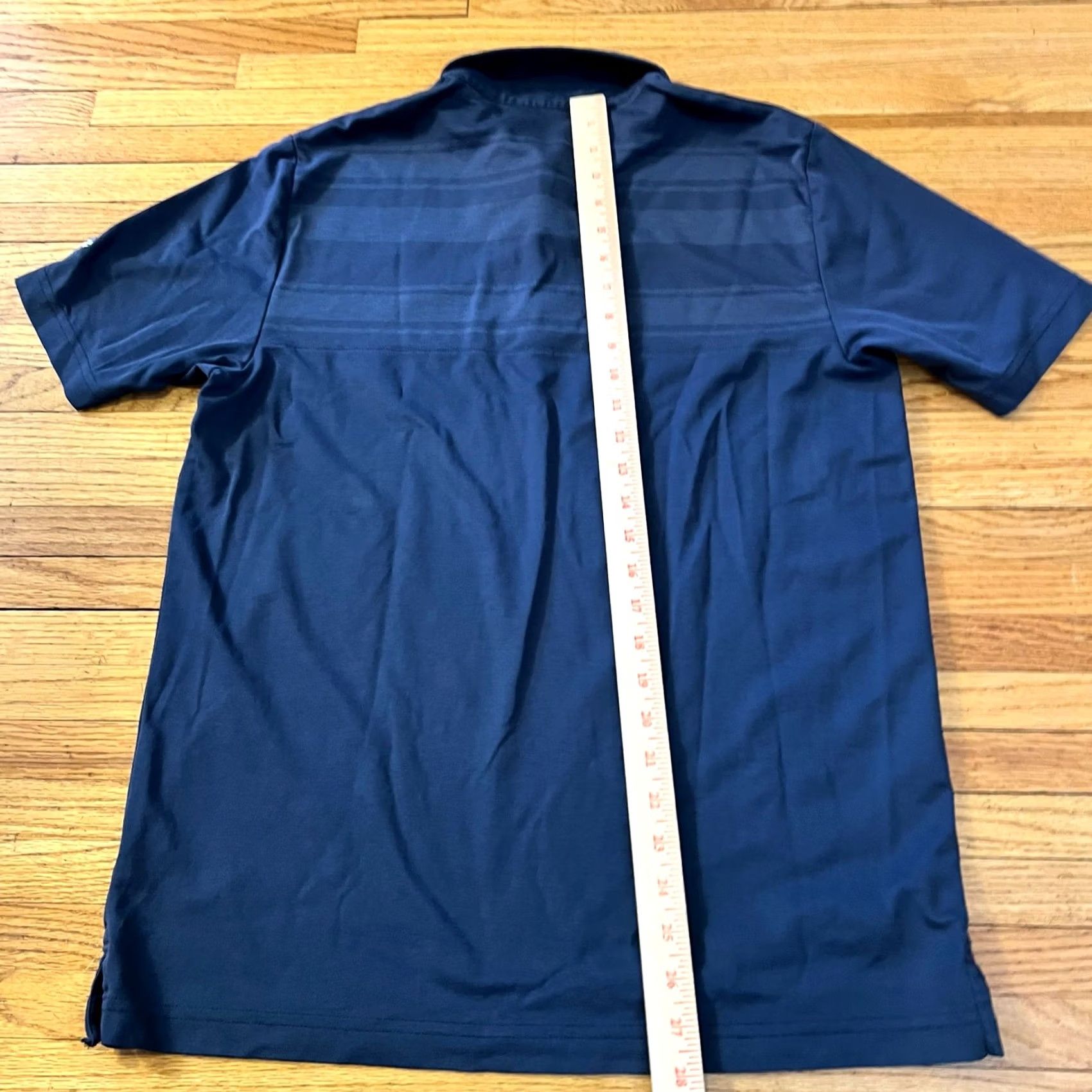TravisMathew Travis Mathew Polo Shirt Mens Medium Blue Striped Golf Performance Shirt Size US M / EU 48-50 / 2 - 5 Thumbnail