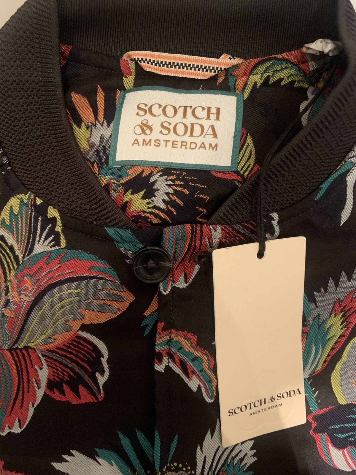 Scotch & Soda Scotch & Soda Jacquard Bomber Jacket Wildflower Chocolate Size US S / EU 44-46 / 1 - 6 Thumbnail
