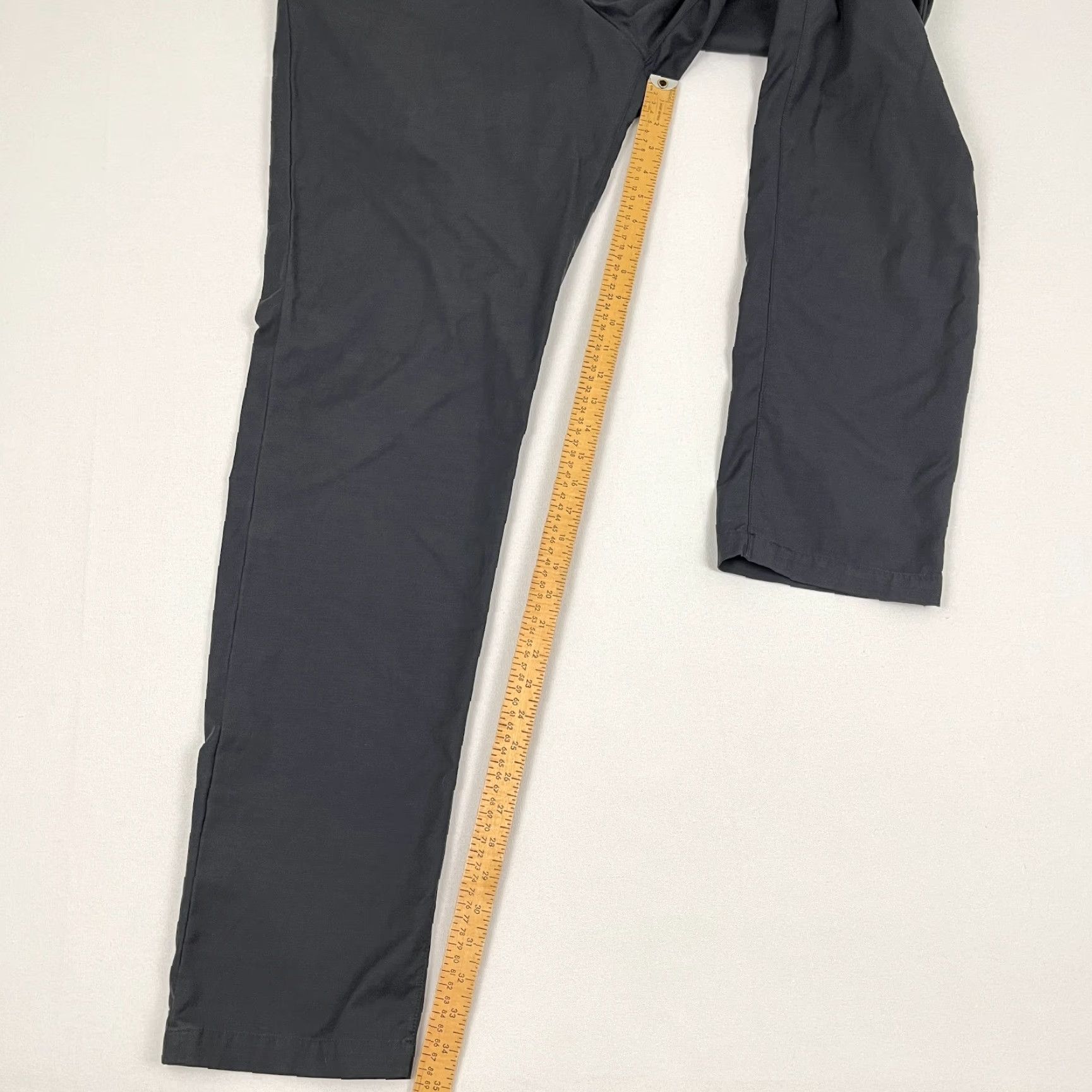 Lululemon Lululemon Pants Mens Classic Fit ABC 40 x 35 Gray Chino 5-Pocket Travel Office Golf Regular/Big & Tall Size US 40 / EU 56 - 6 Thumbnail