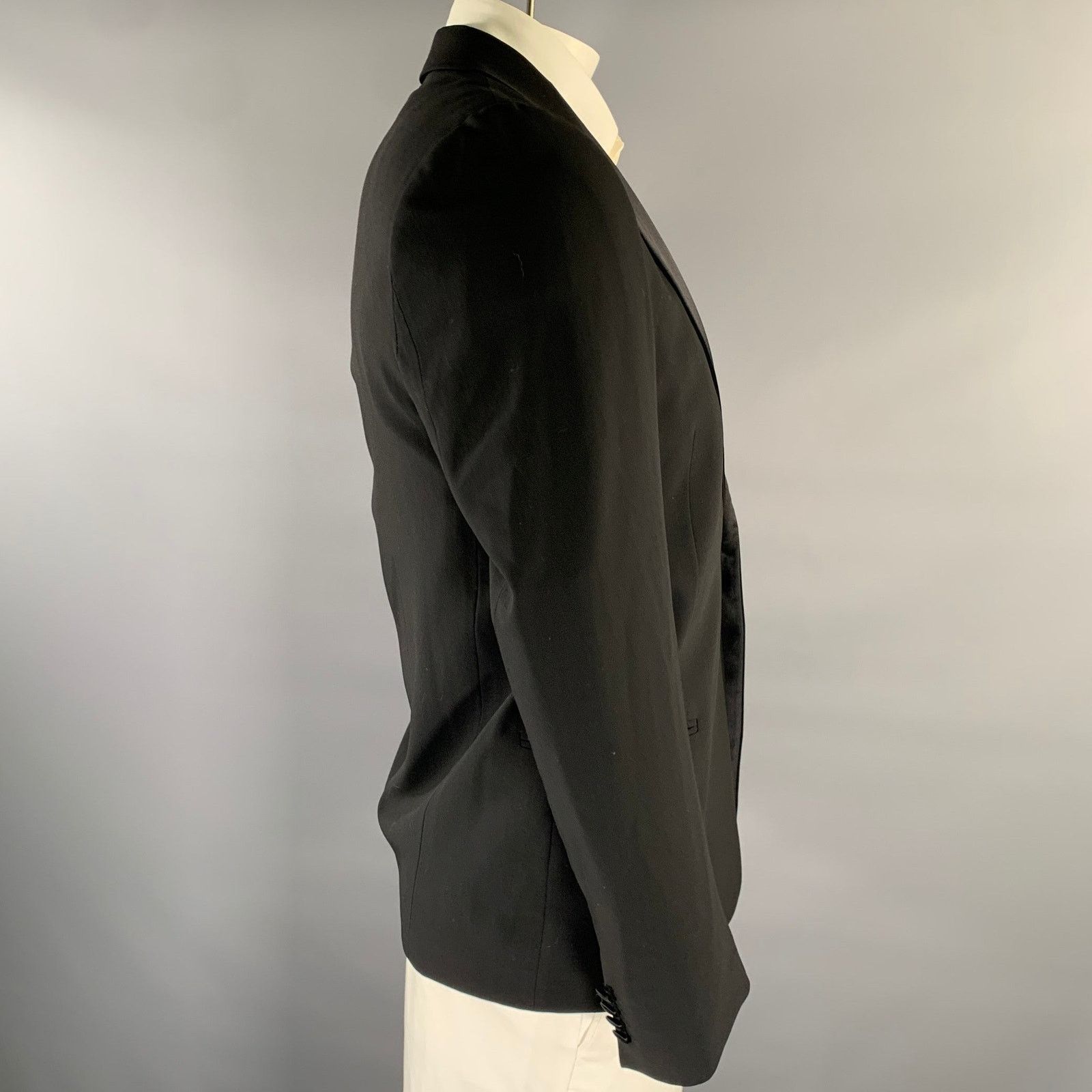 Emporio Armani EMPORIO ARMANI Size 44 Black Wool Peak Lapel Sport Coat Size 44R - 3 Thumbnail