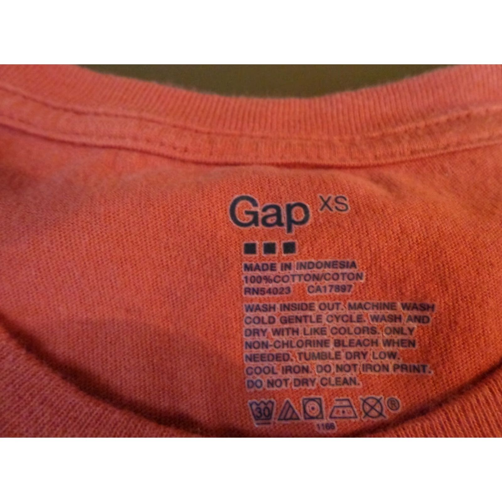 Gap Gap Louisiana Moonshine T-Shirt XS Red Graphic Tee Men Short Sleeve 100% Cotton Shirt Size US XS / EU 42 / 0 - 3 Thumbnail
