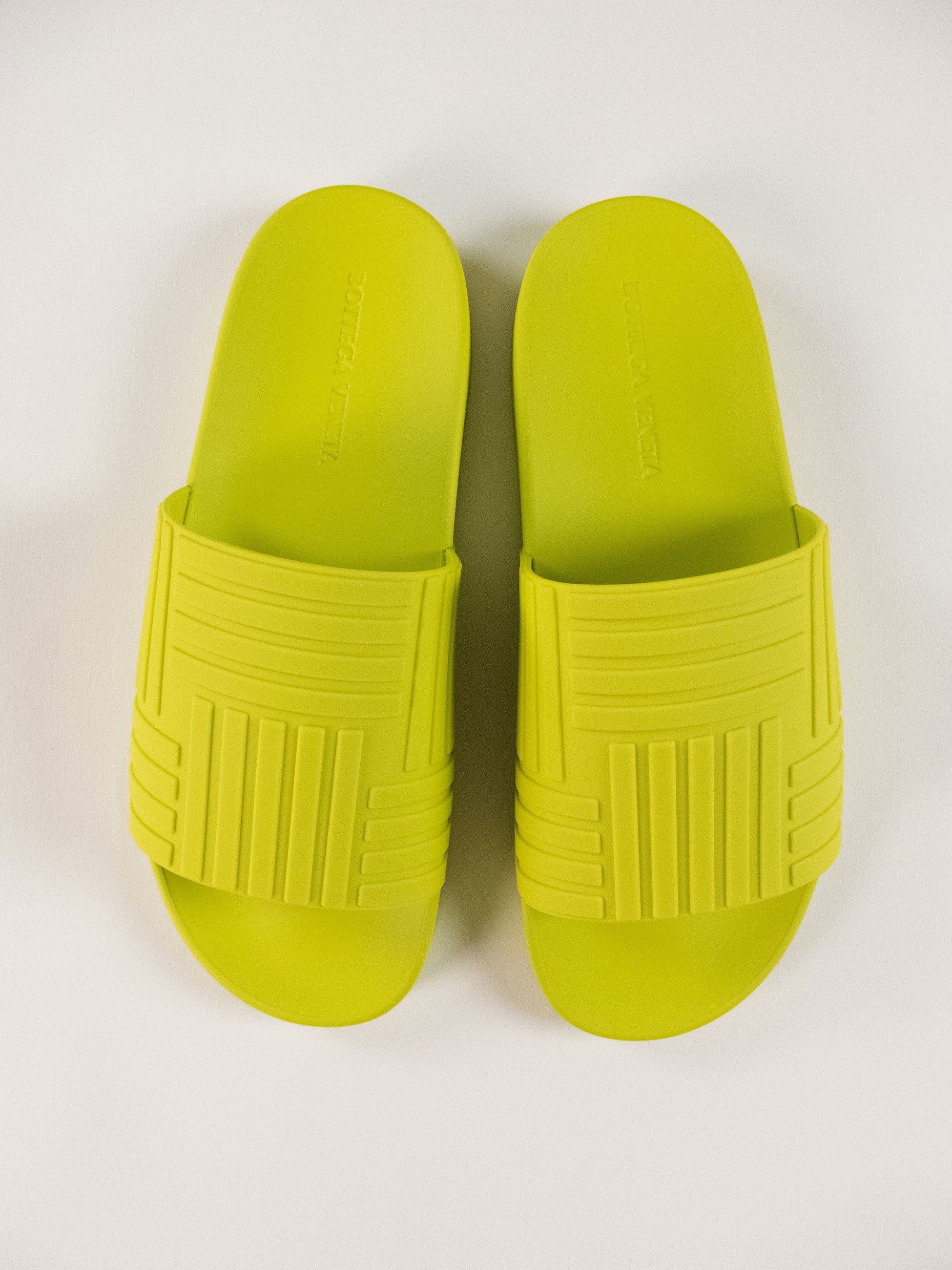 サンダル BOTTEGA VENETA Slippers and Clogs Men Rubber Green/Kiwi NIB $420 Bottega Veneta Men's Rubber Kiwi Slides Sandals 11