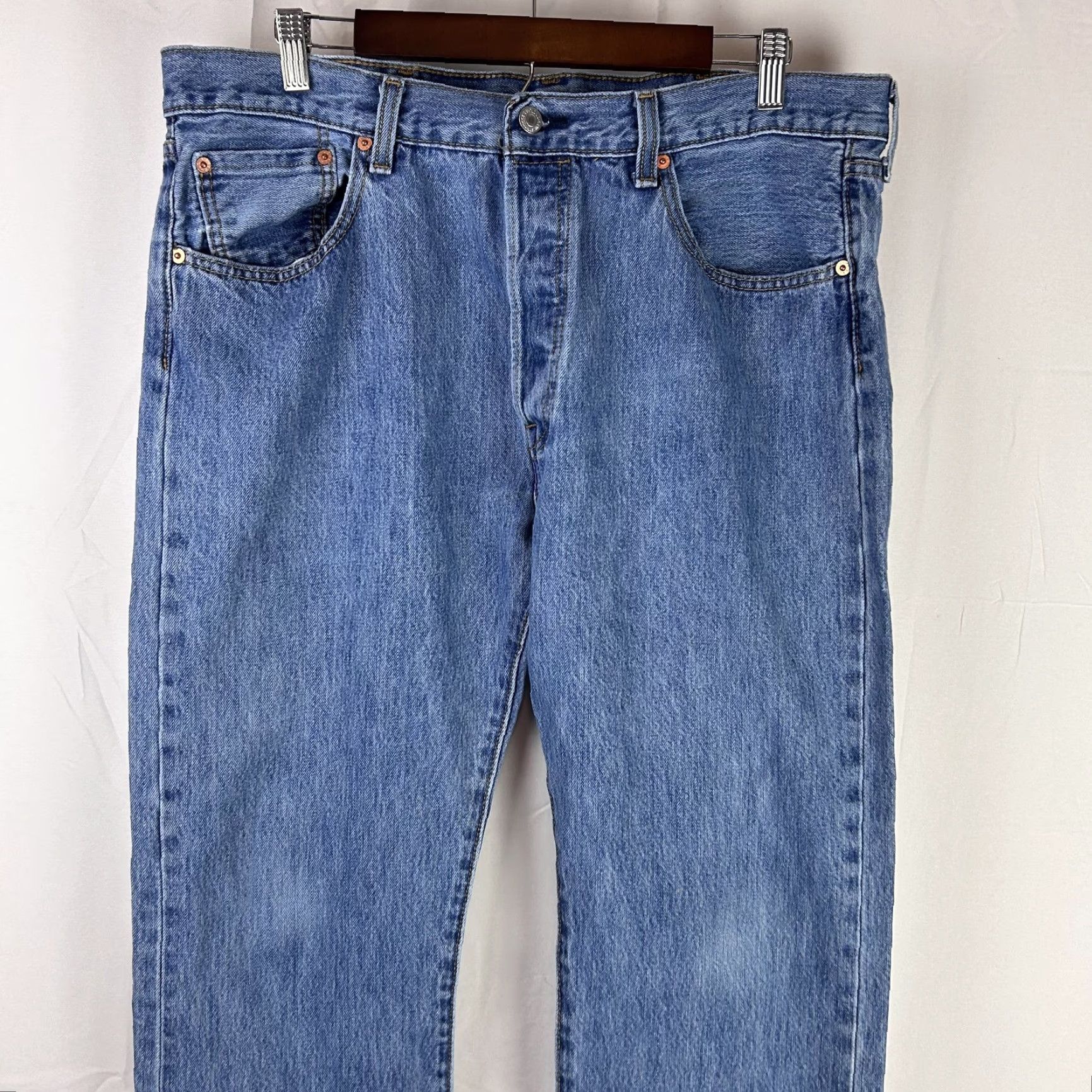 Levi's Levi's 501 Jeans Mens 38x32 Blue Denim Straight Leg Button Fly Classic Fit Size US 38 / EU 54 - 5 Thumbnail