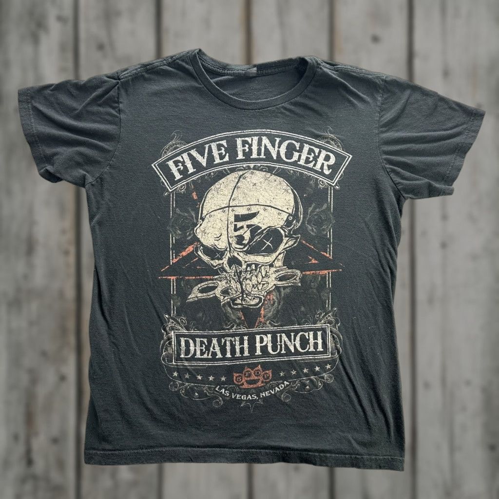 Vintage VINTAGE Five Finger Death Punch Shirt Mens Large Black Band Skull Las Vegas Metal Tee Punk Size US L / EU 52-54 / 3 - 1 Thumbnail