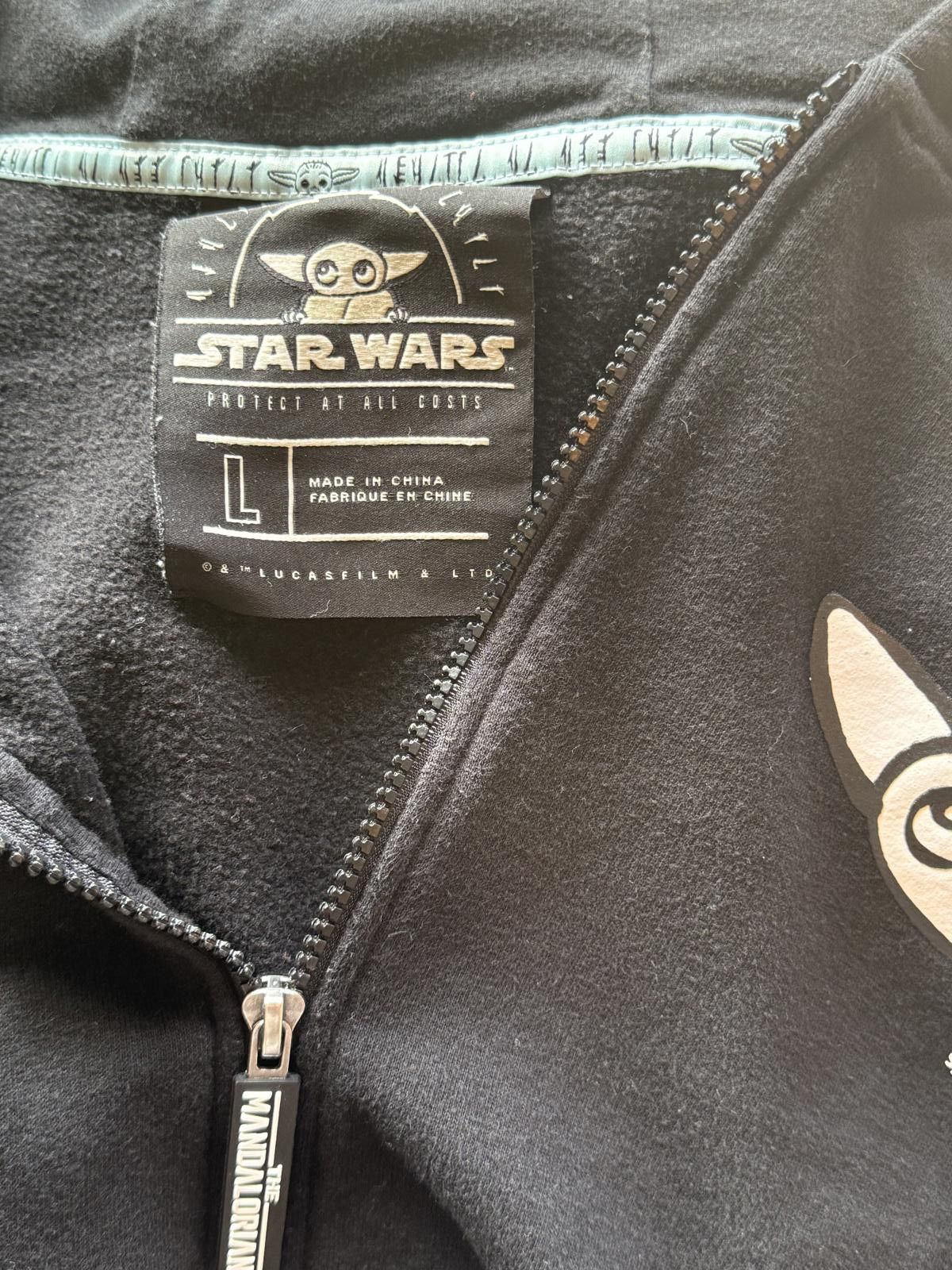 Star Wars Star Wars The Mandalorian Baby Yoda Black Zip-Up Hoodie Size L / US 10 / IT 46 - 3 Thumbnail