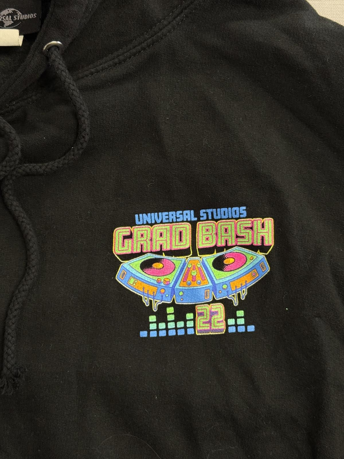 Universal Studios Universal Studios Grad Bash Hoodie 2022 Senior Night - L Size US L / EU 52-54 / 3 - 4 Thumbnail