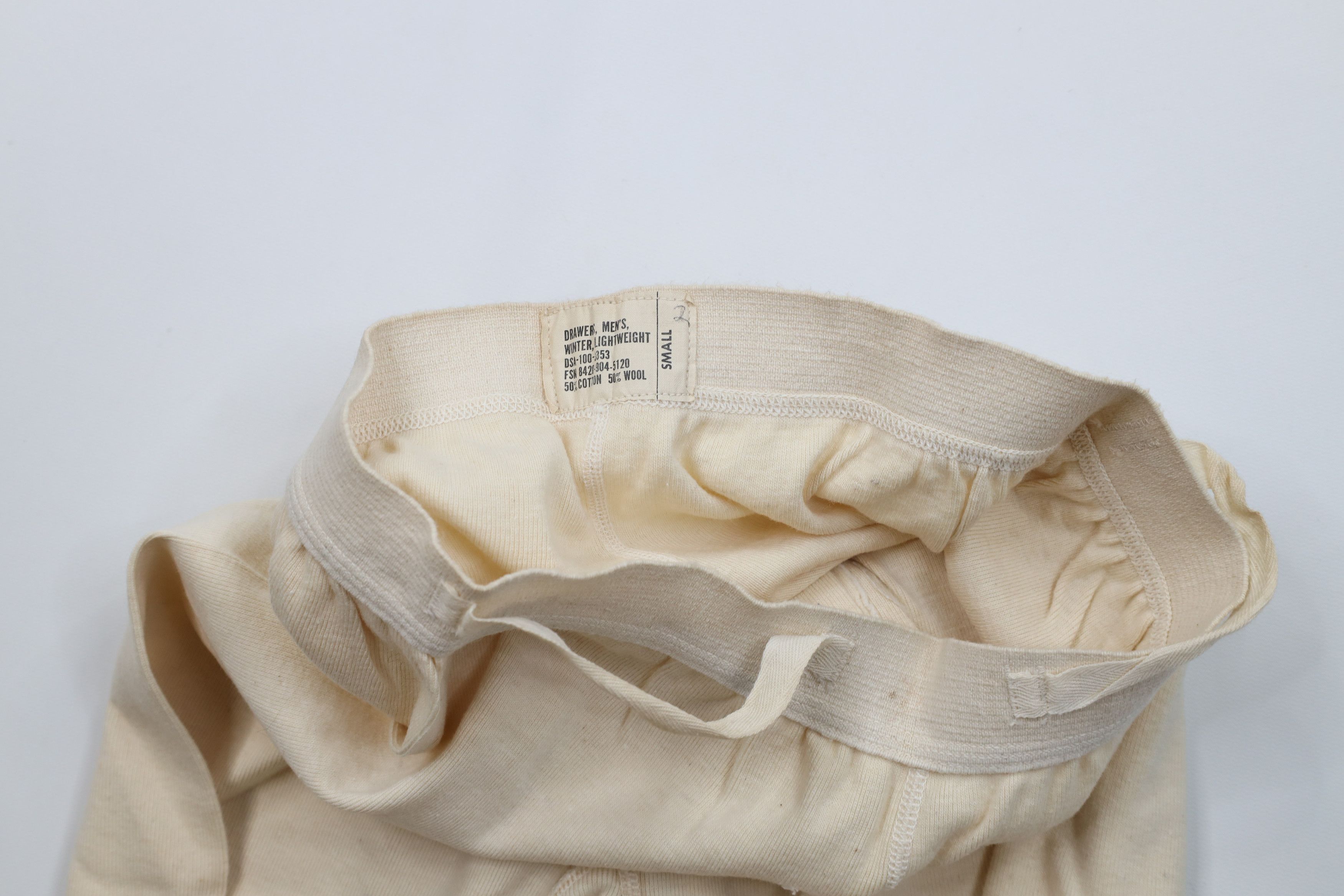 Vintage Vintage 60s Vietnam War Ribbed Military Drawers Pants USA Size US 32 / EU 48 - 9 Thumbnail